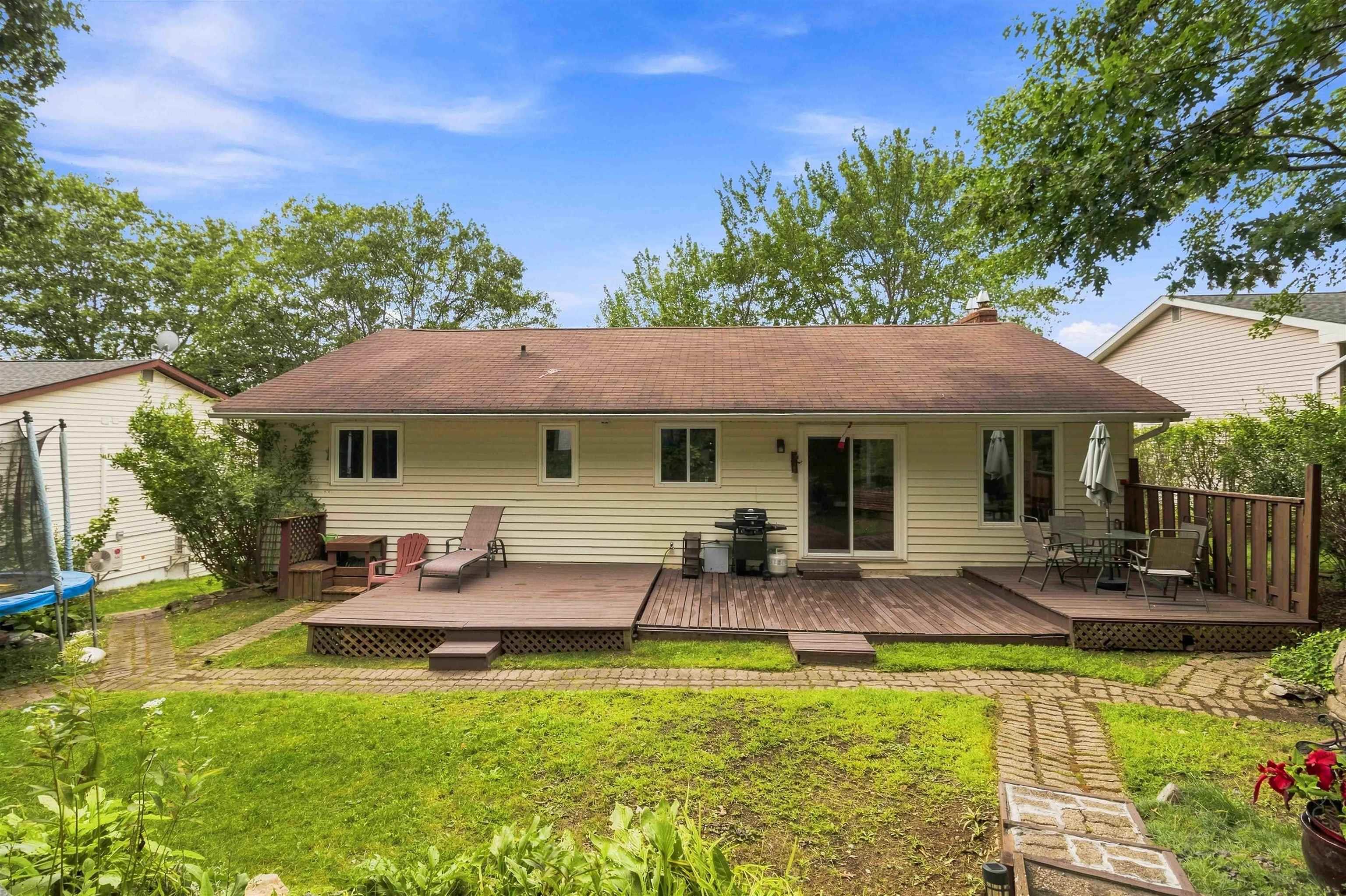 $685,000.00: 57 Riverview Crescent, Bedford