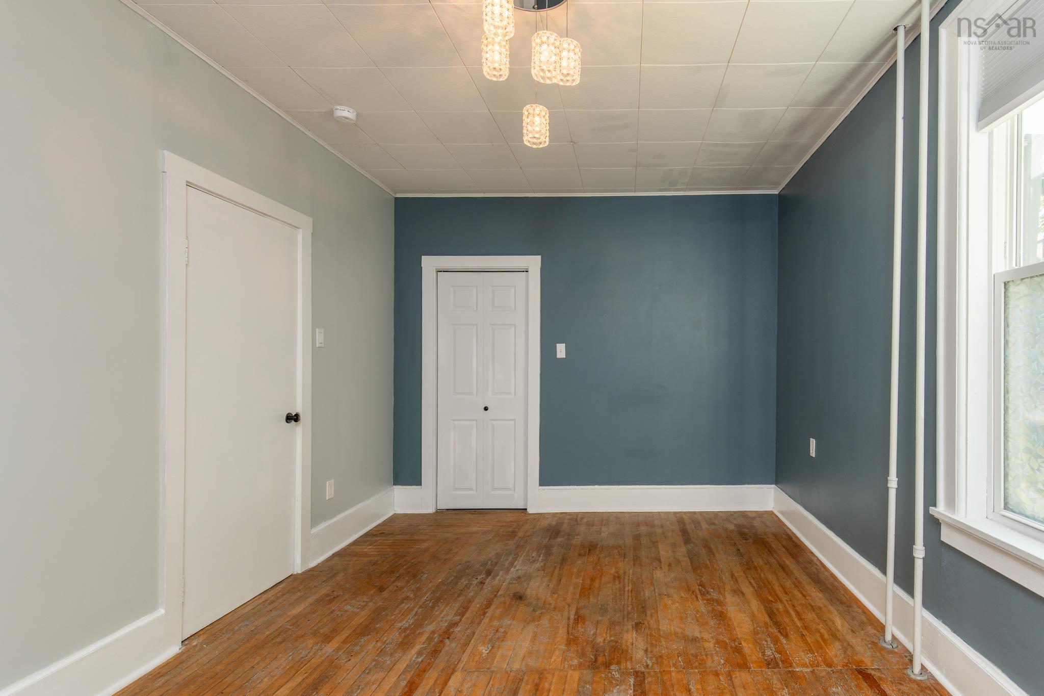 $395,000.00: 5 Parade Street, Yarmouth