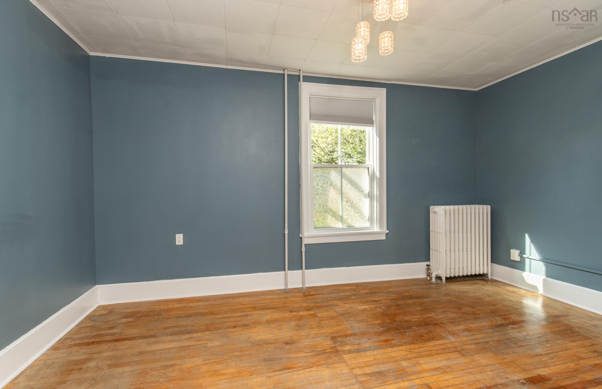 $395,000.00: 5 Parade Street, Yarmouth