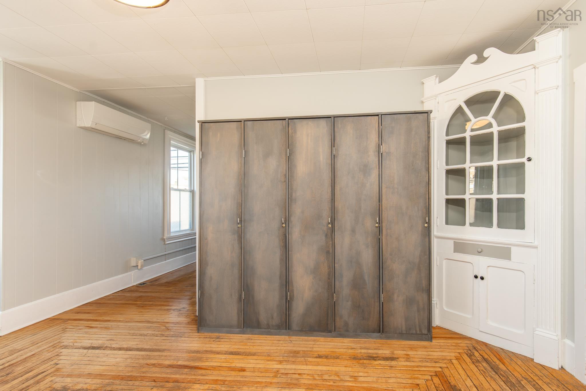 $395,000.00: 5 Parade Street, Yarmouth