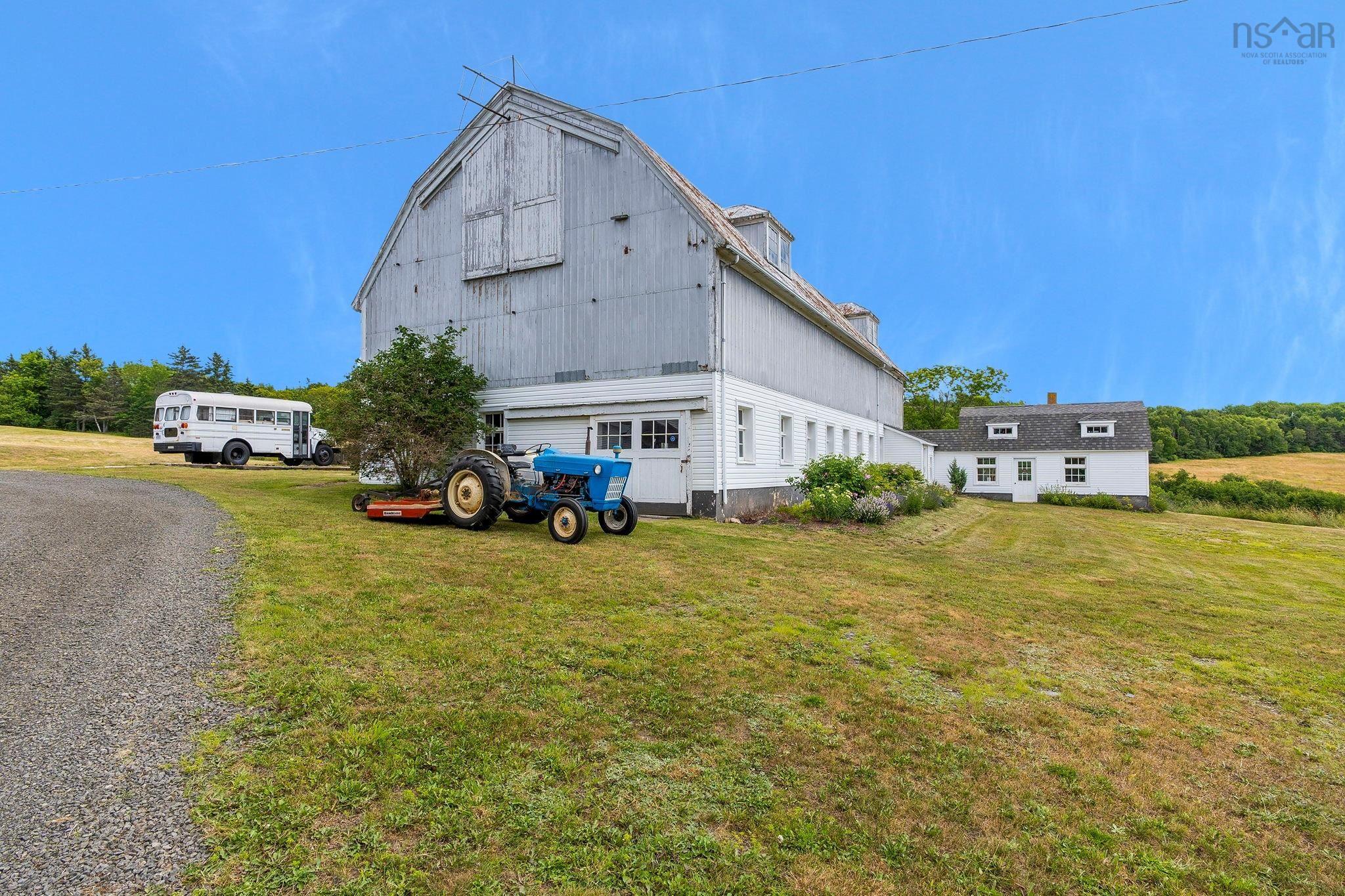$695,000.00: 1896 Highway 1, Clementsport