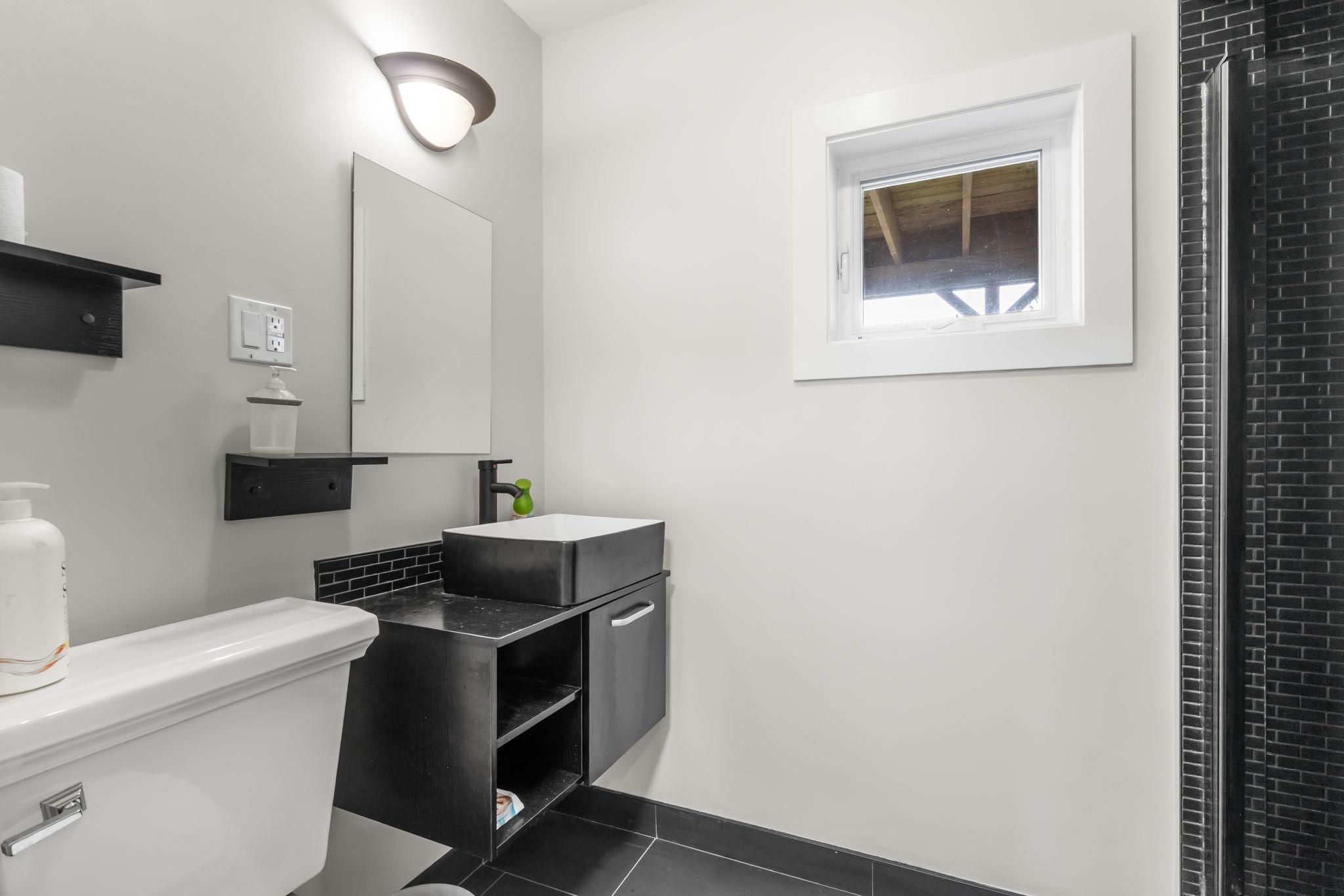 $529,900.00: 10 Fader Street, Dartmouth