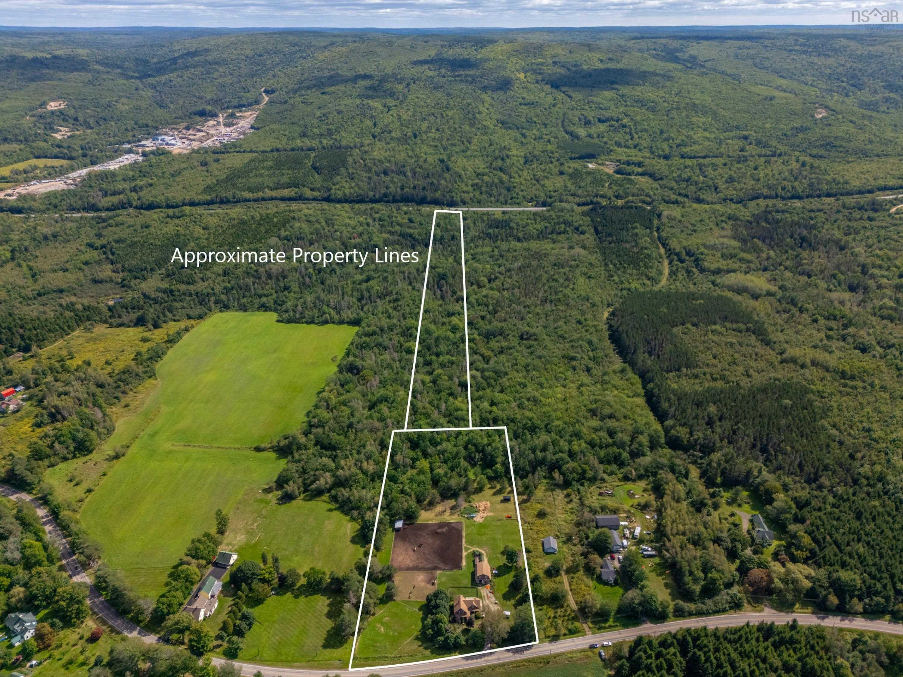 $599,000.00: 3692 Highway 201, Centrelea