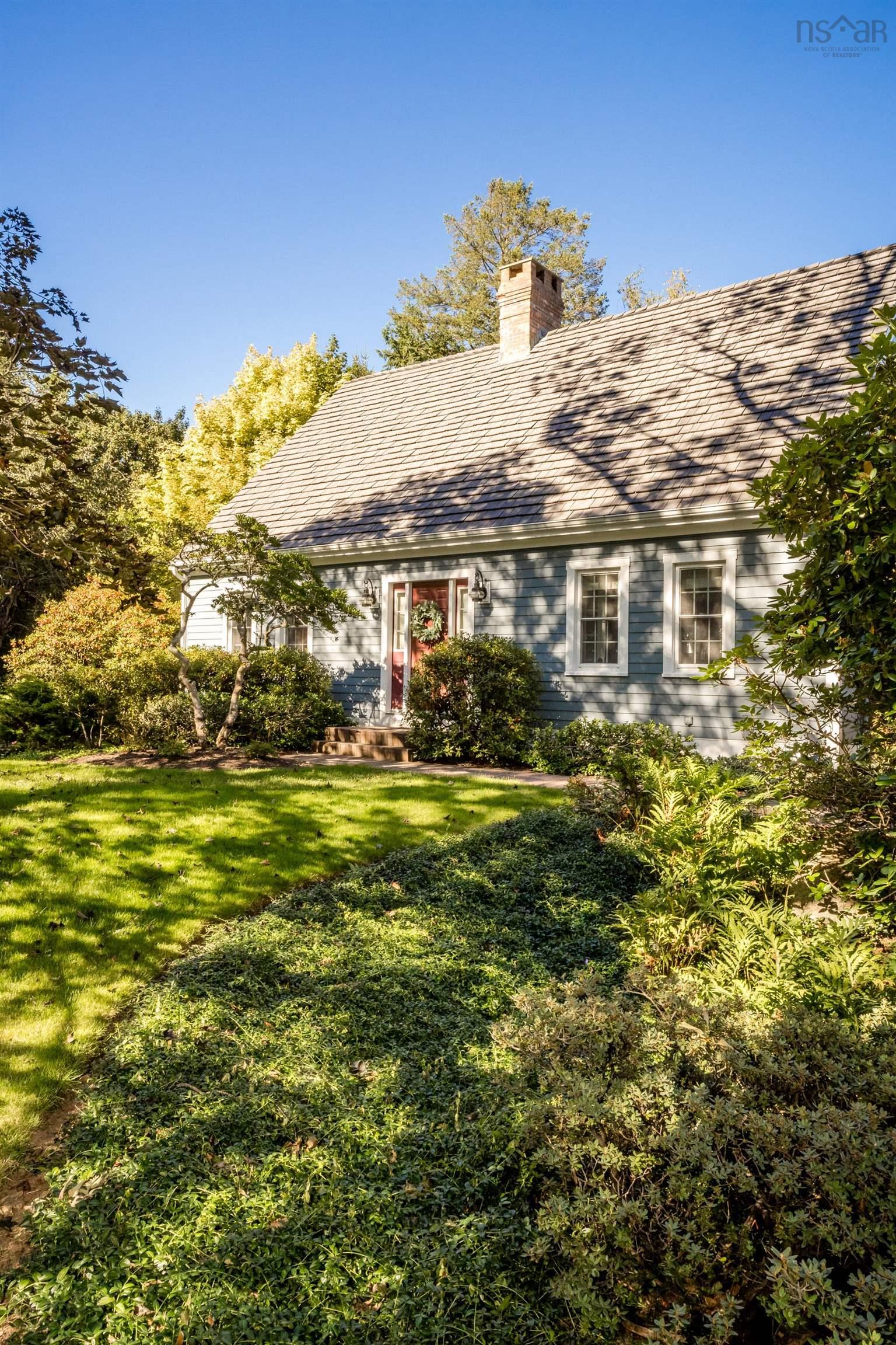 $1,170,000.00: 18 Avon Street, Hantsport