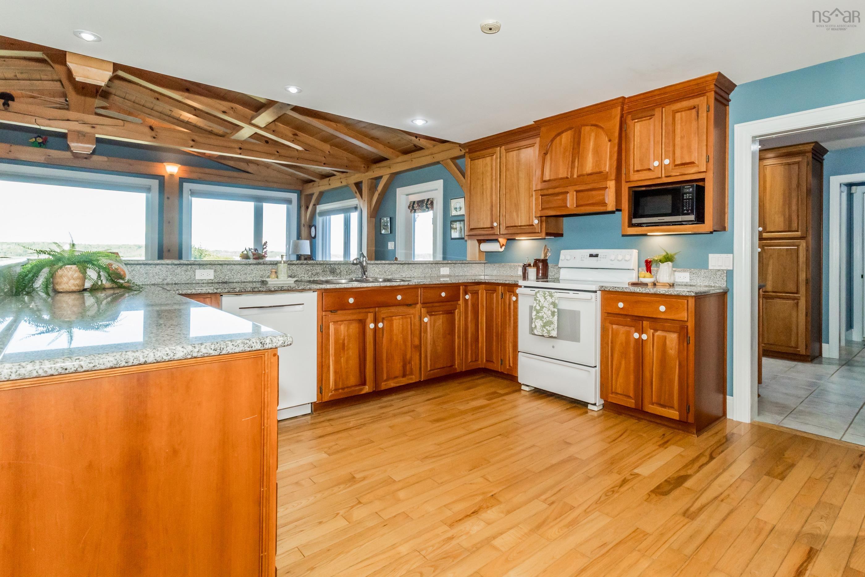 $1,170,000.00: 18 Avon Street, Hantsport