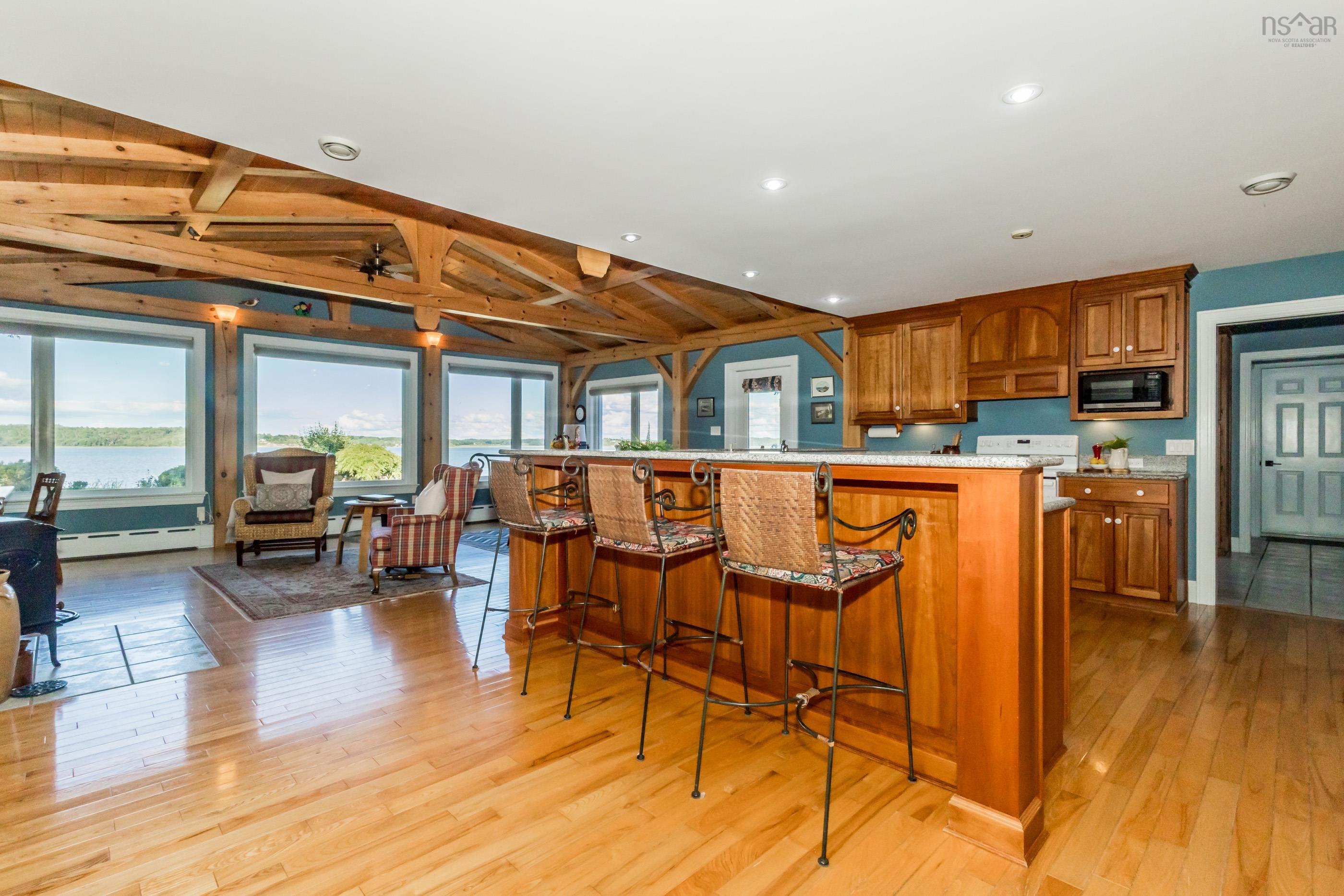 $1,170,000.00: 18 Avon Street, Hantsport