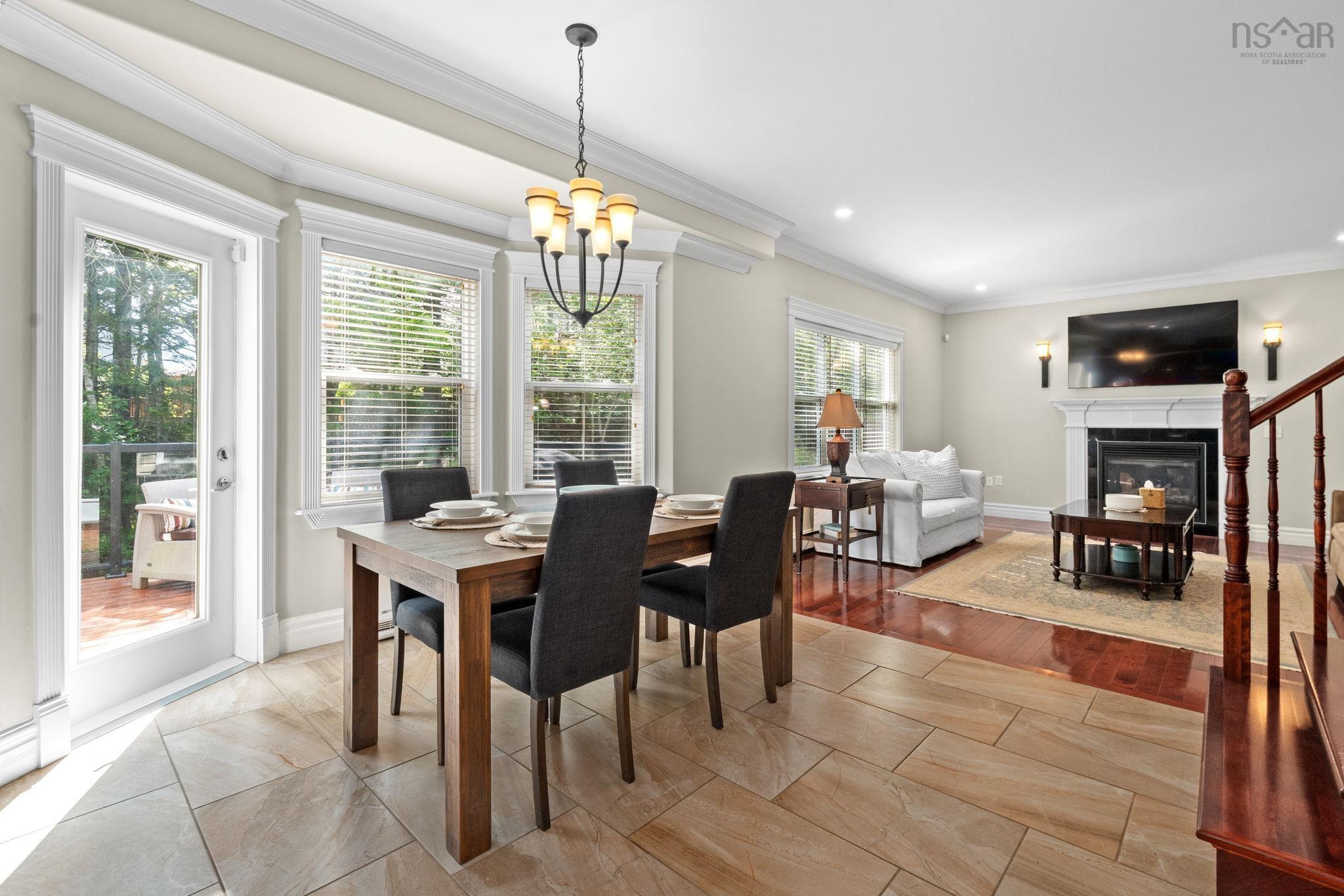 $999,900.00: 382 Southgate Drive, Bedford