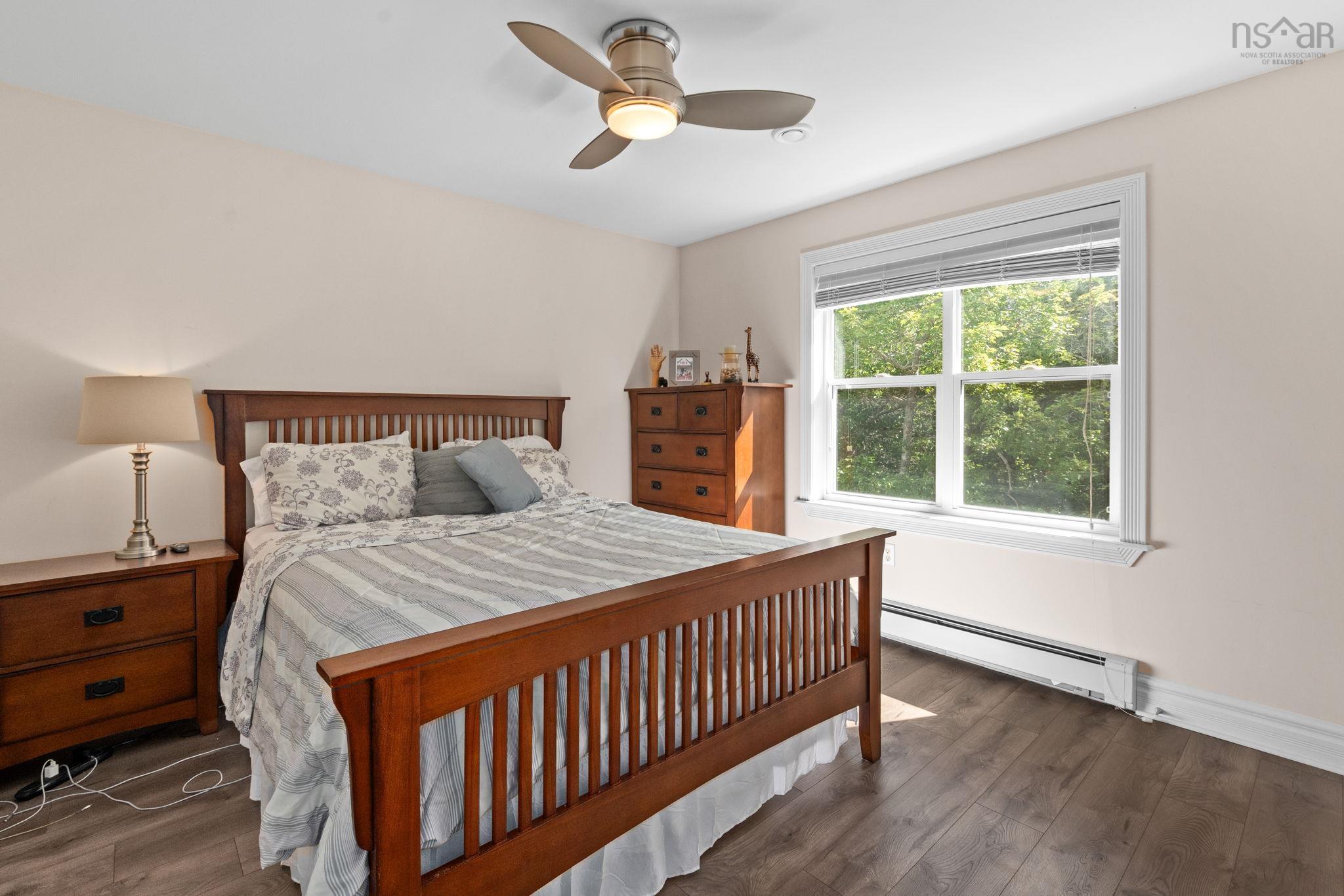 $999,900.00: 382 Southgate Drive, Bedford