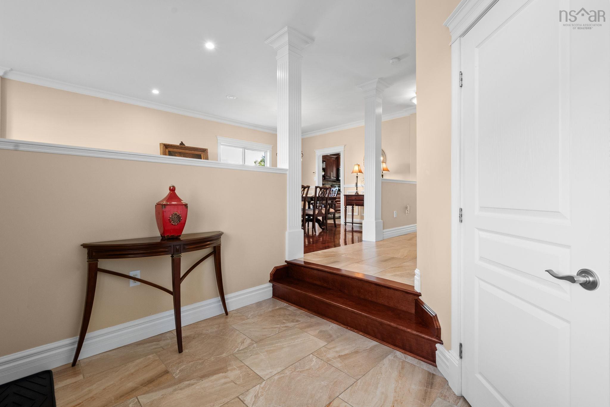 $999,900.00: 382 Southgate Drive, Bedford