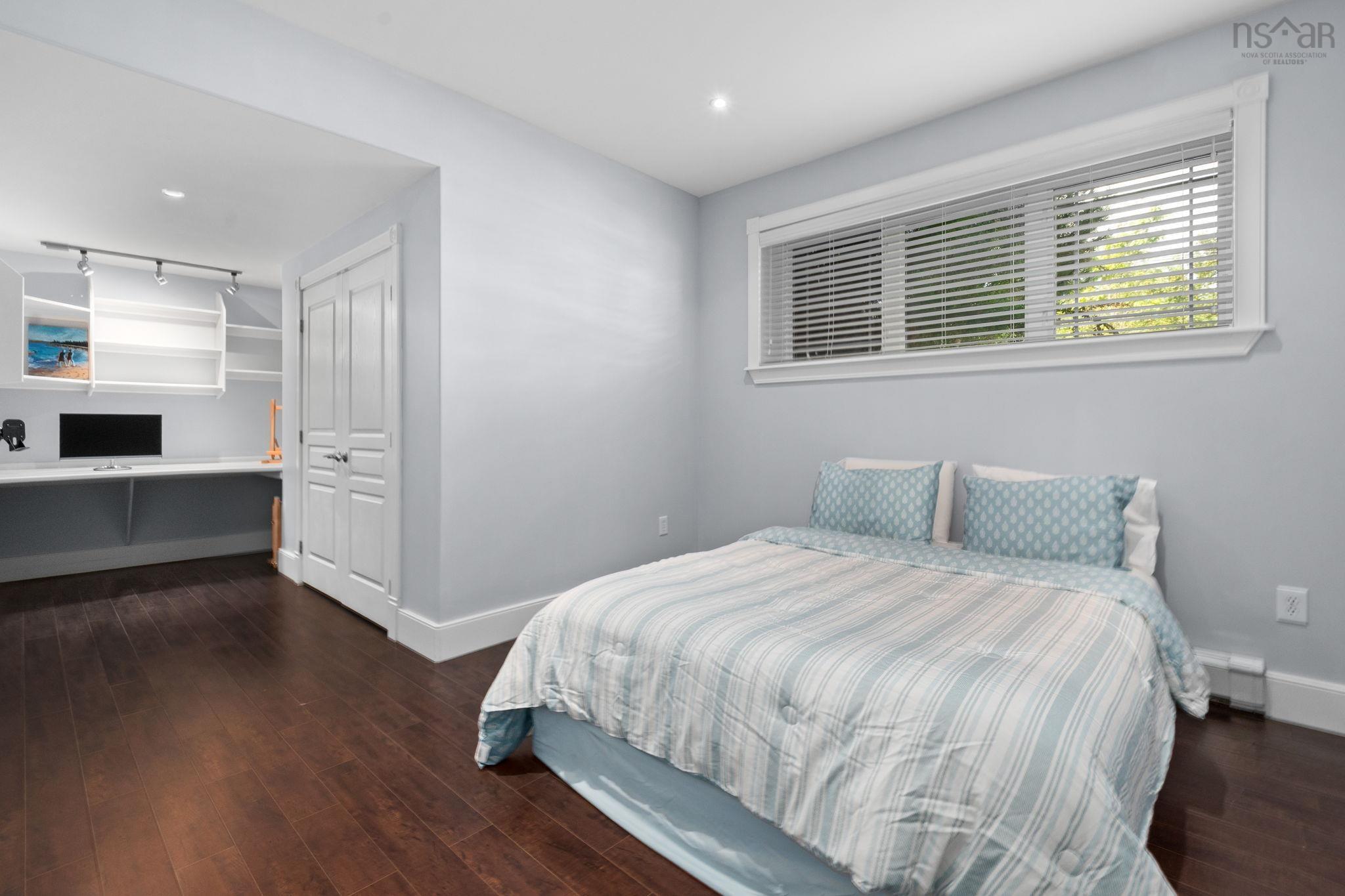 $999,900.00: 382 Southgate Drive, Bedford