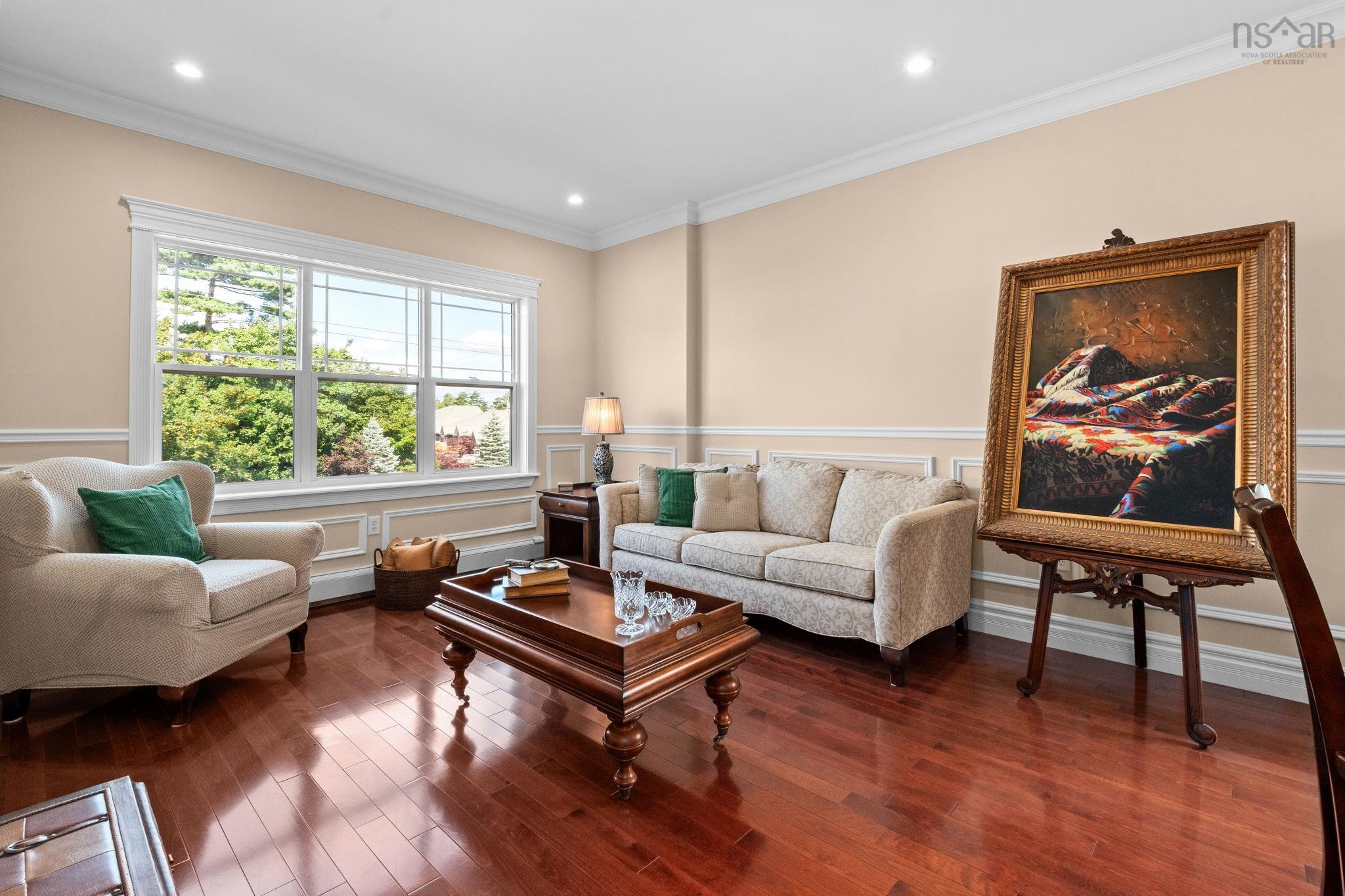 $999,900.00: 382 Southgate Drive, Bedford