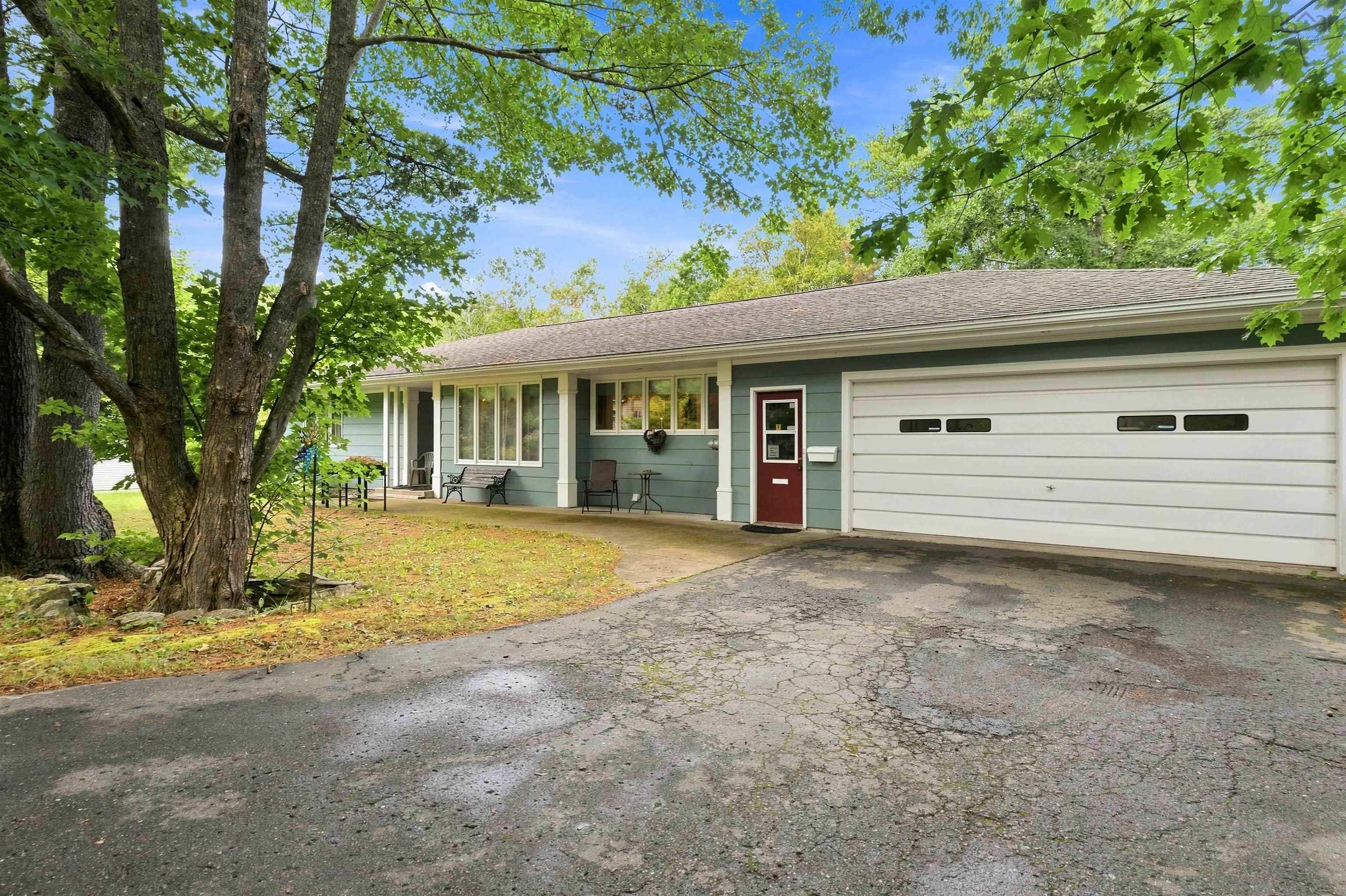 $494,500.00: 72 Maple Dr. New Minas, New Minas