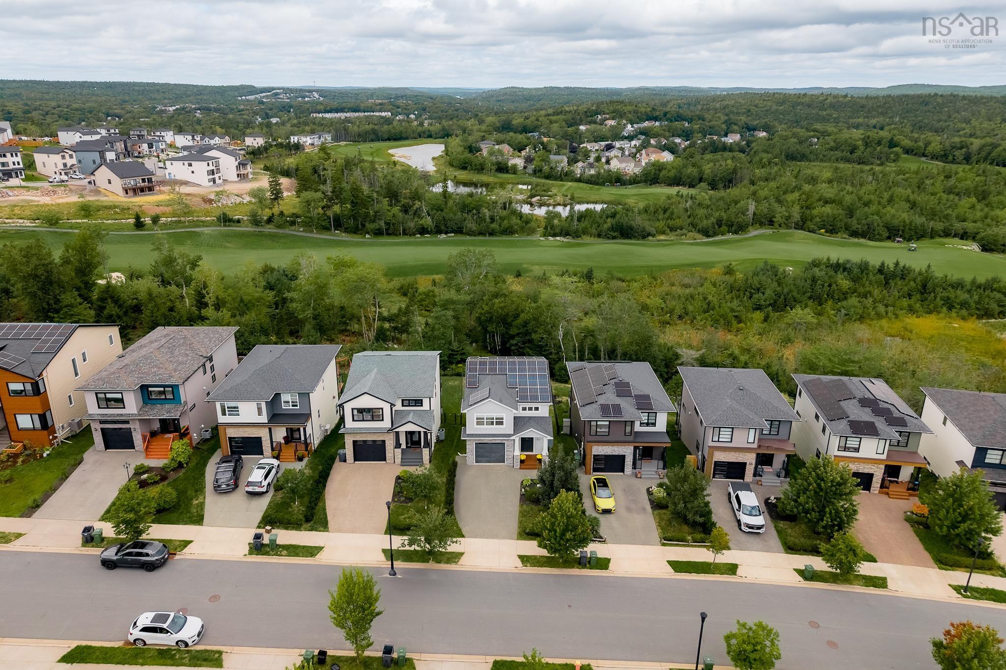 $884,900.00: 43 Brunello Boulevard, Timberlea