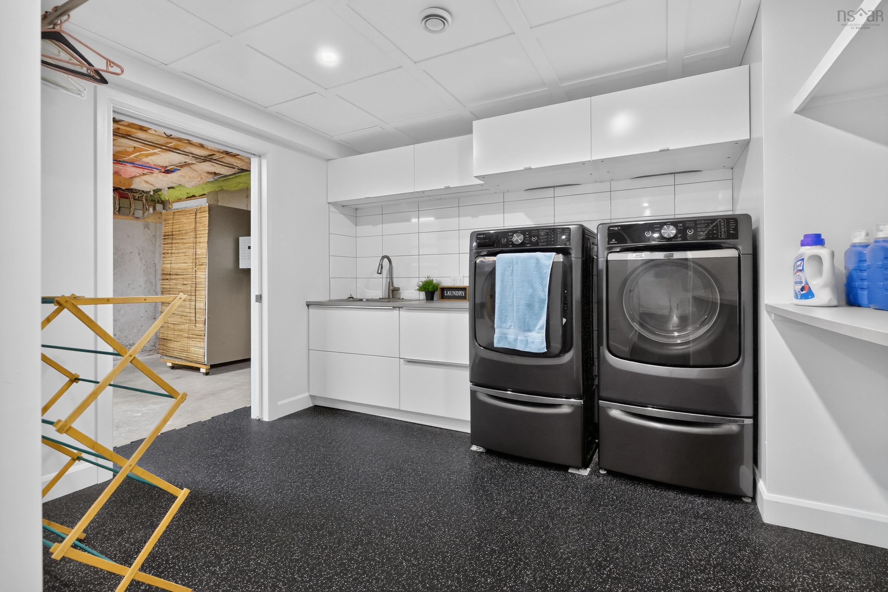 $799,900.00: 1875 Purcells Cove Road, Halifax