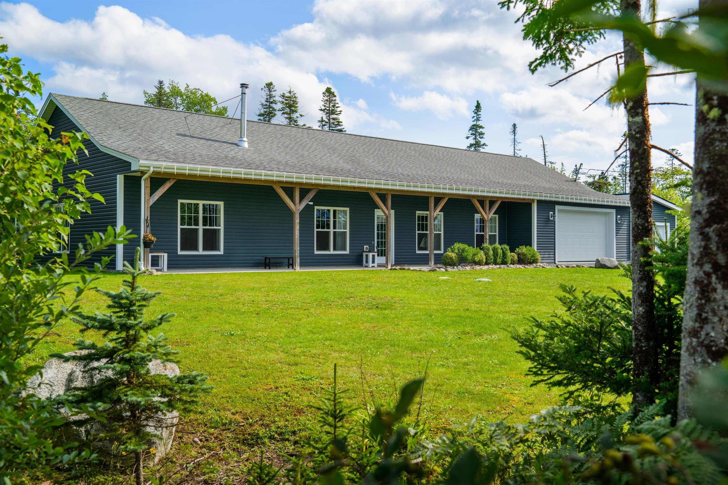 $799,900.00: 84 Powers Road, Whites Lake