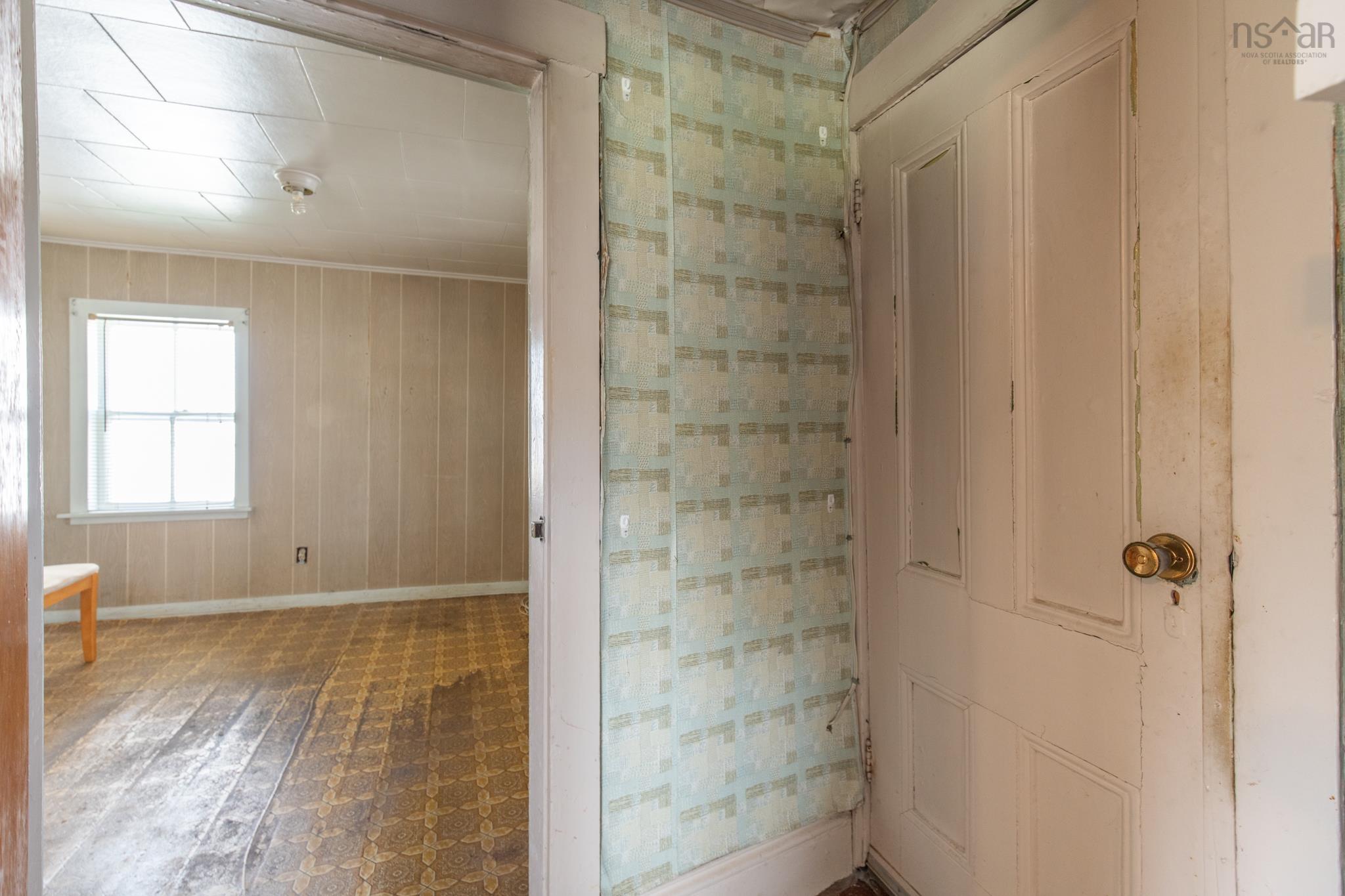 $59,900.00: 16 East Street, Yarmouth