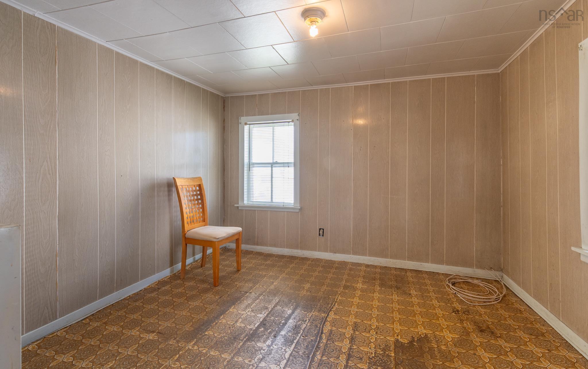$59,900.00: 16 East Street, Yarmouth