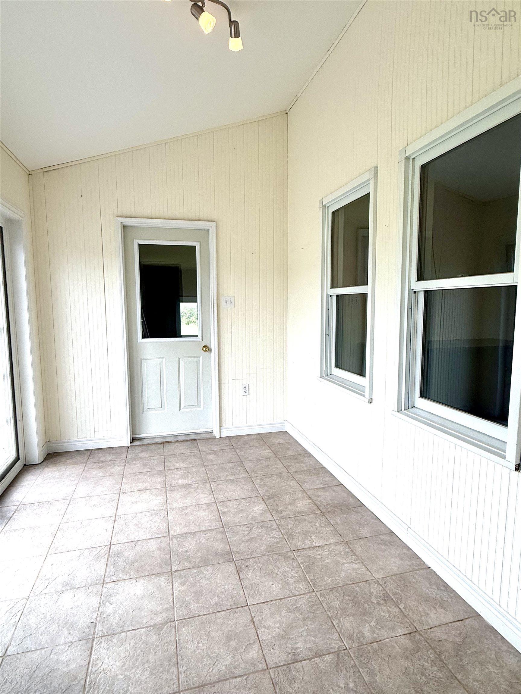 $649,900.00: 4621 245 Highway, Malignant Cove