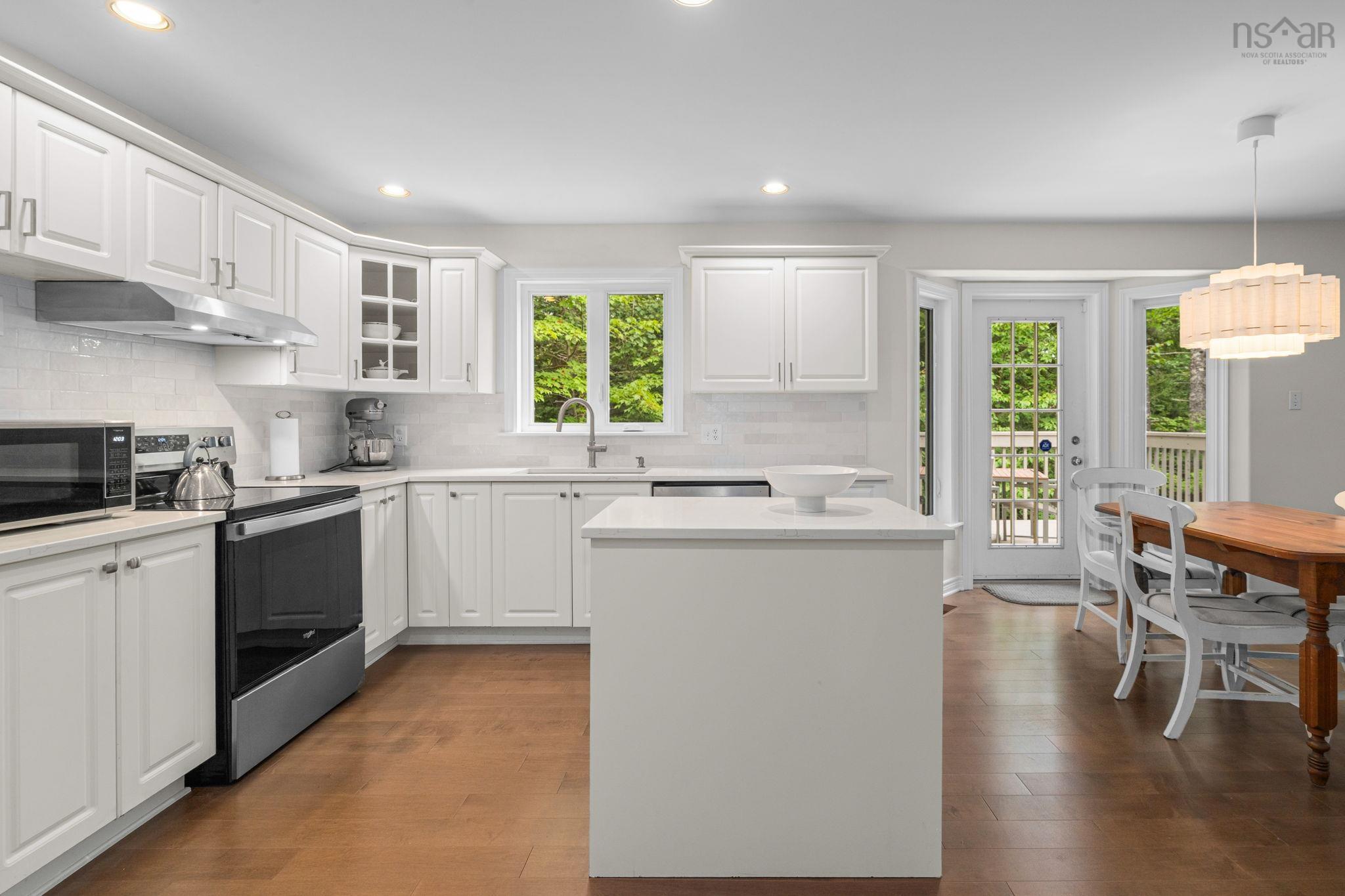 $799,900.00: 283 Moirs Mill Road, Bedford