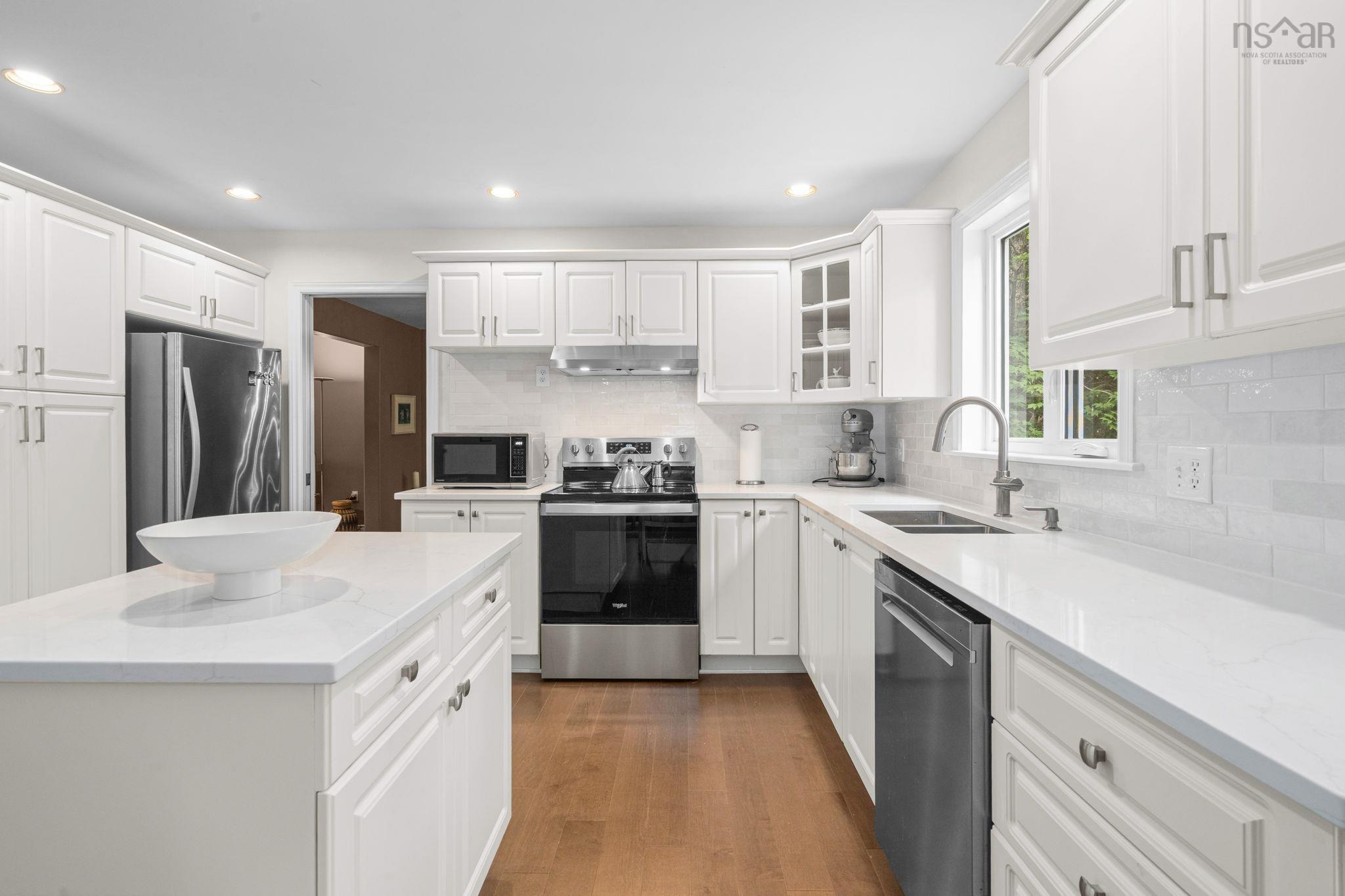 $799,900.00: 283 Moirs Mill Road, Bedford