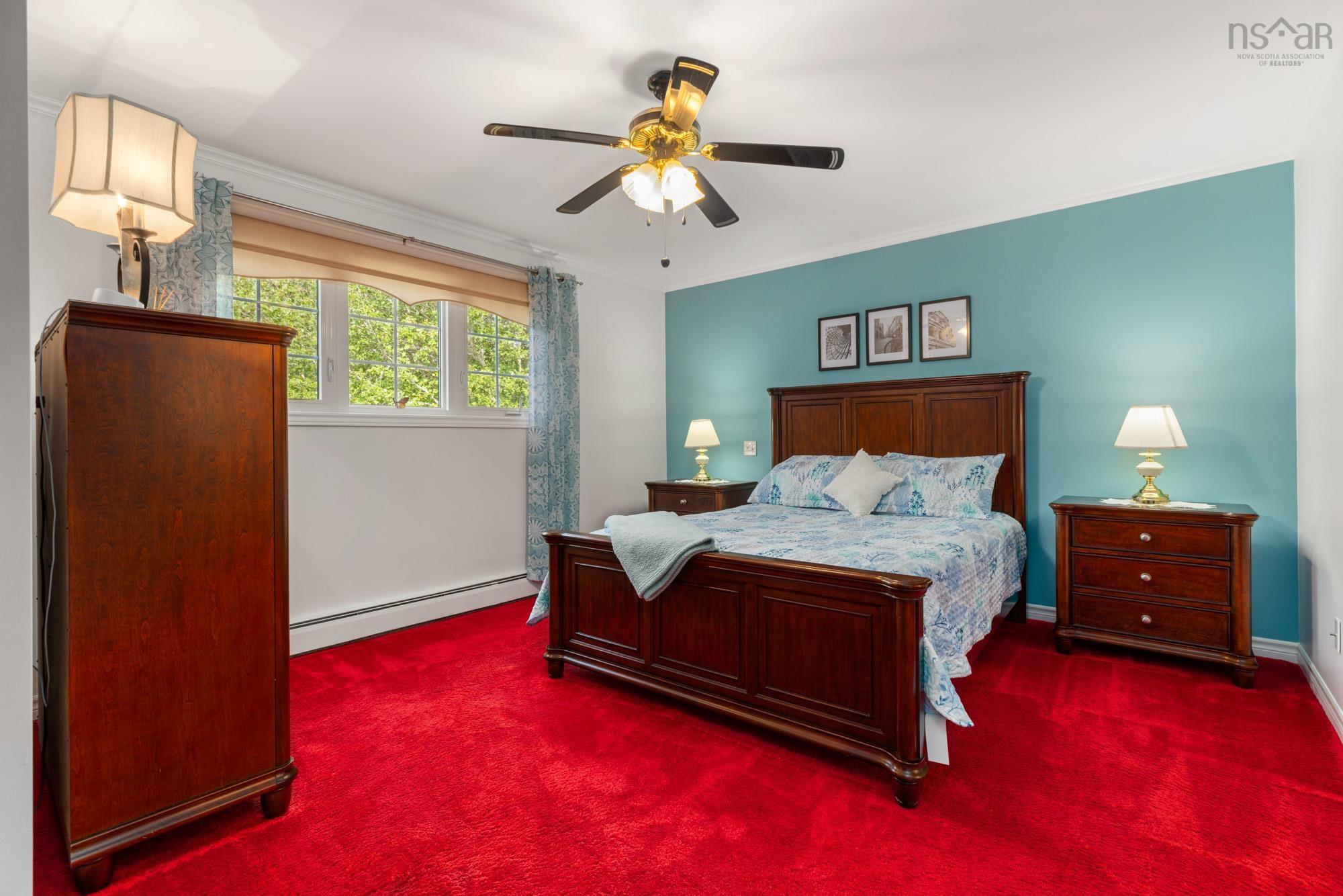 $569,900.00: 18 Lakewood Drive, Brookside