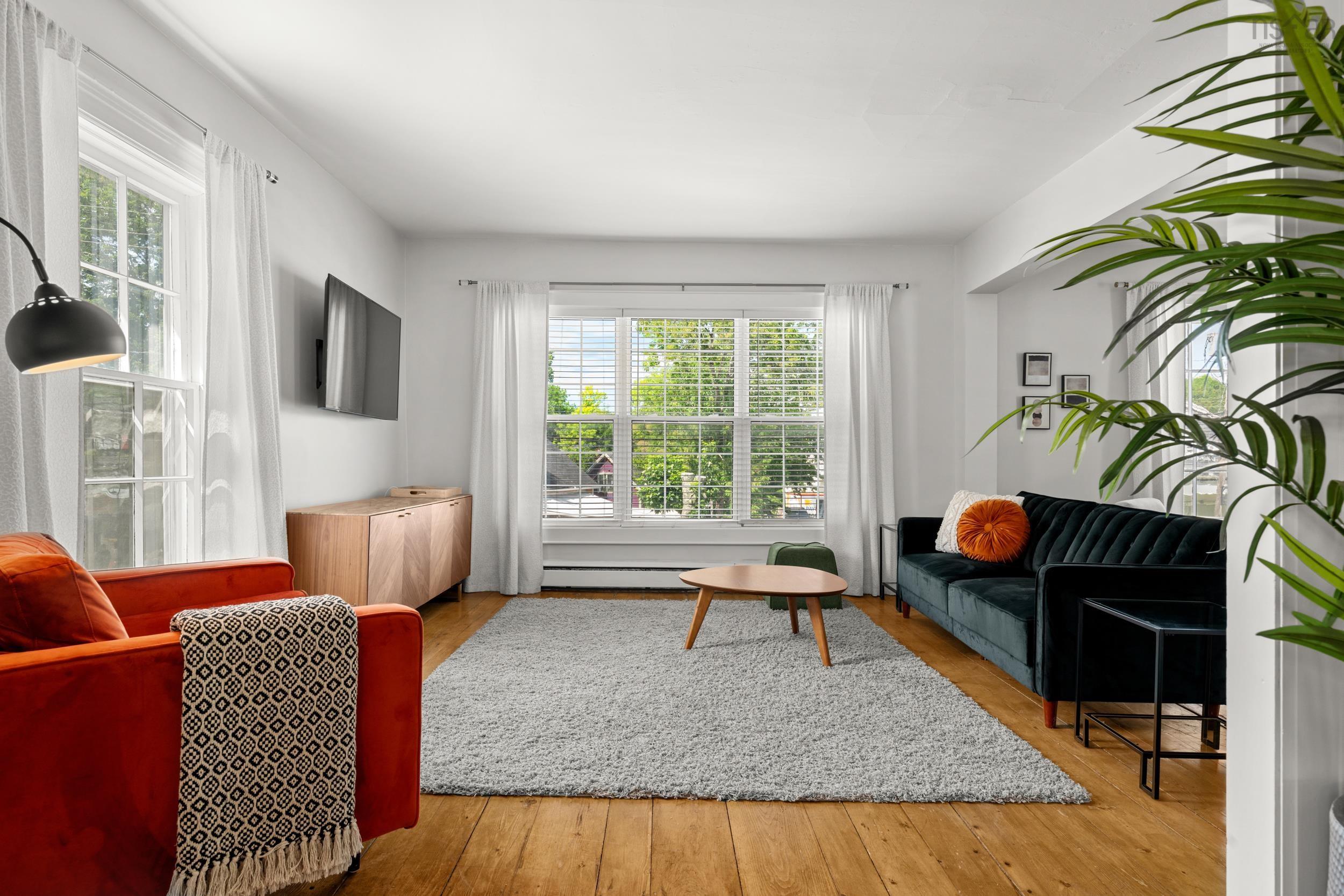$1,150,000.00: 538 Main Street, Mahone Bay