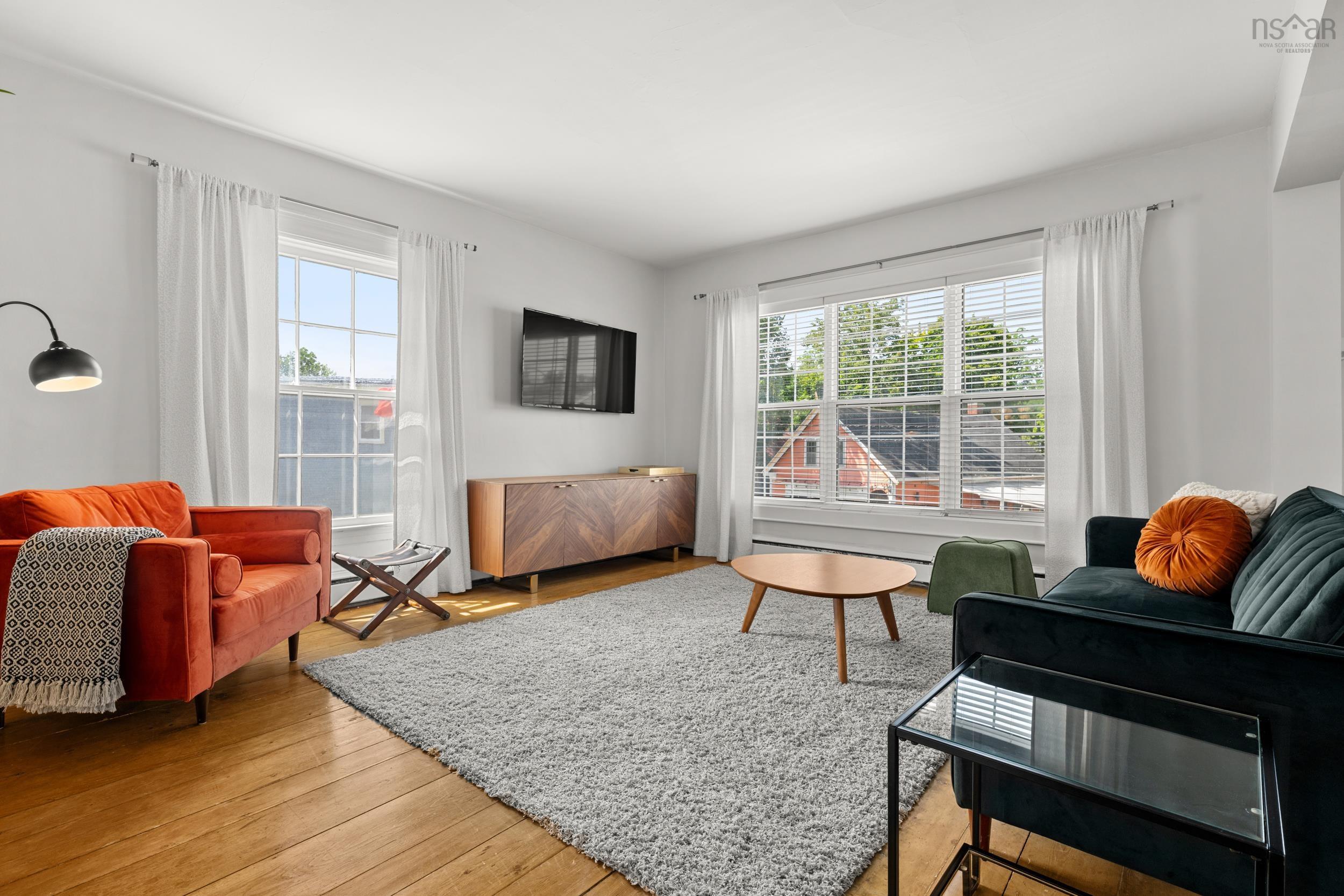 $1,150,000.00: 538 Main Street, Mahone Bay