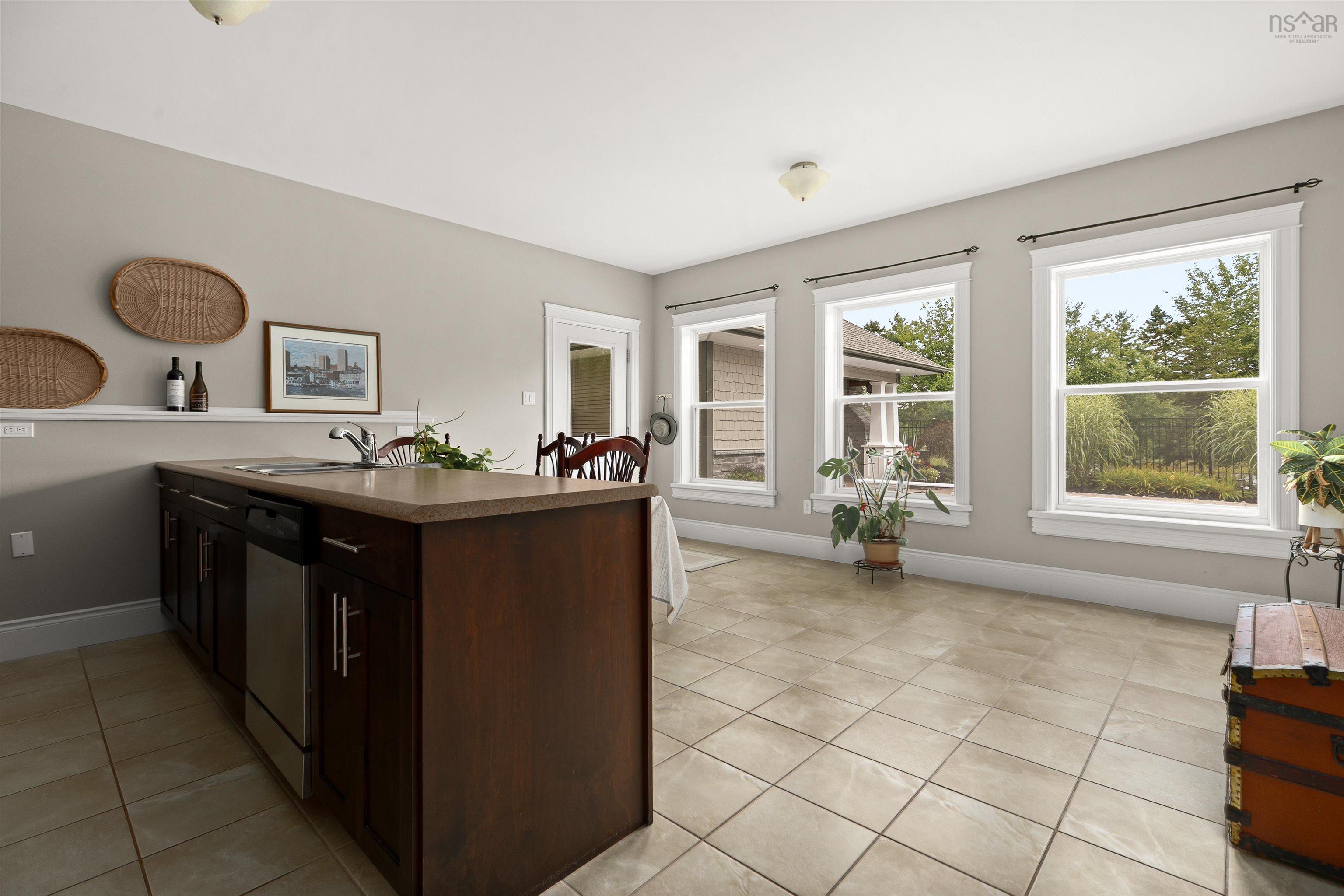 $1,699,900.00: 279 Aberdeen Drive, Fall River