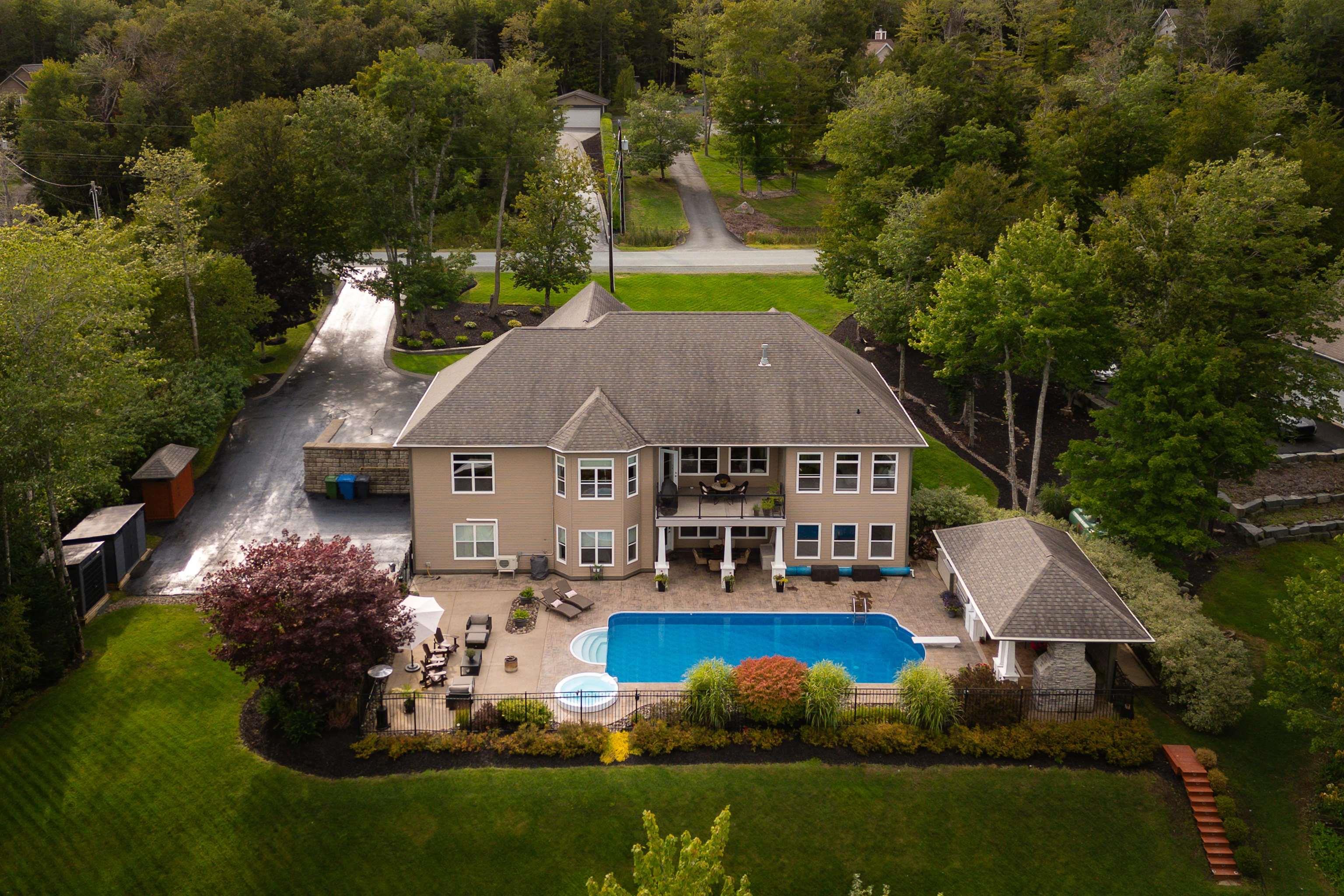 $1,699,900.00: 279 Aberdeen Drive, Fall River