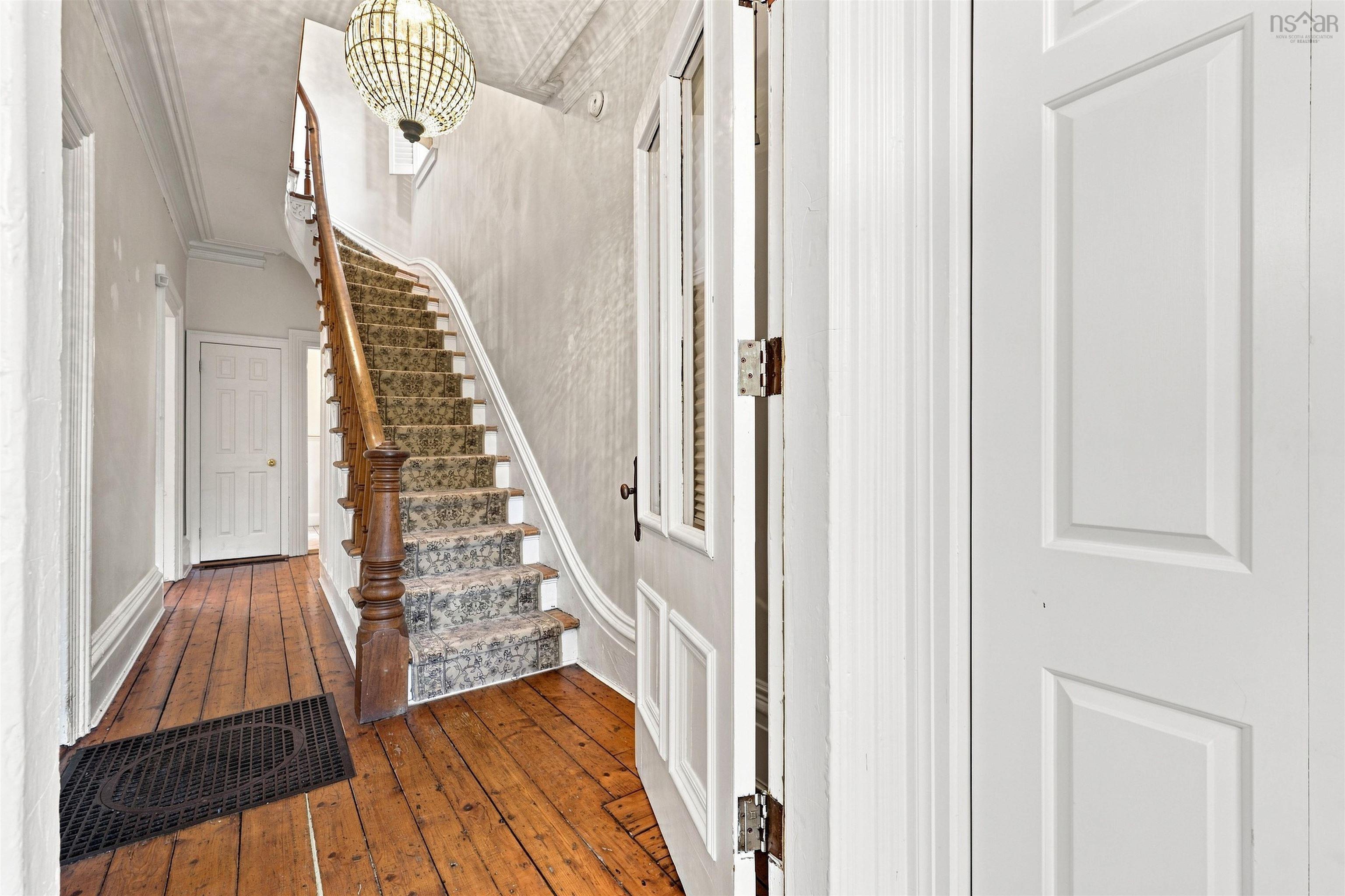 $849,000.00: 6052 Compton Avenue, Halifax
