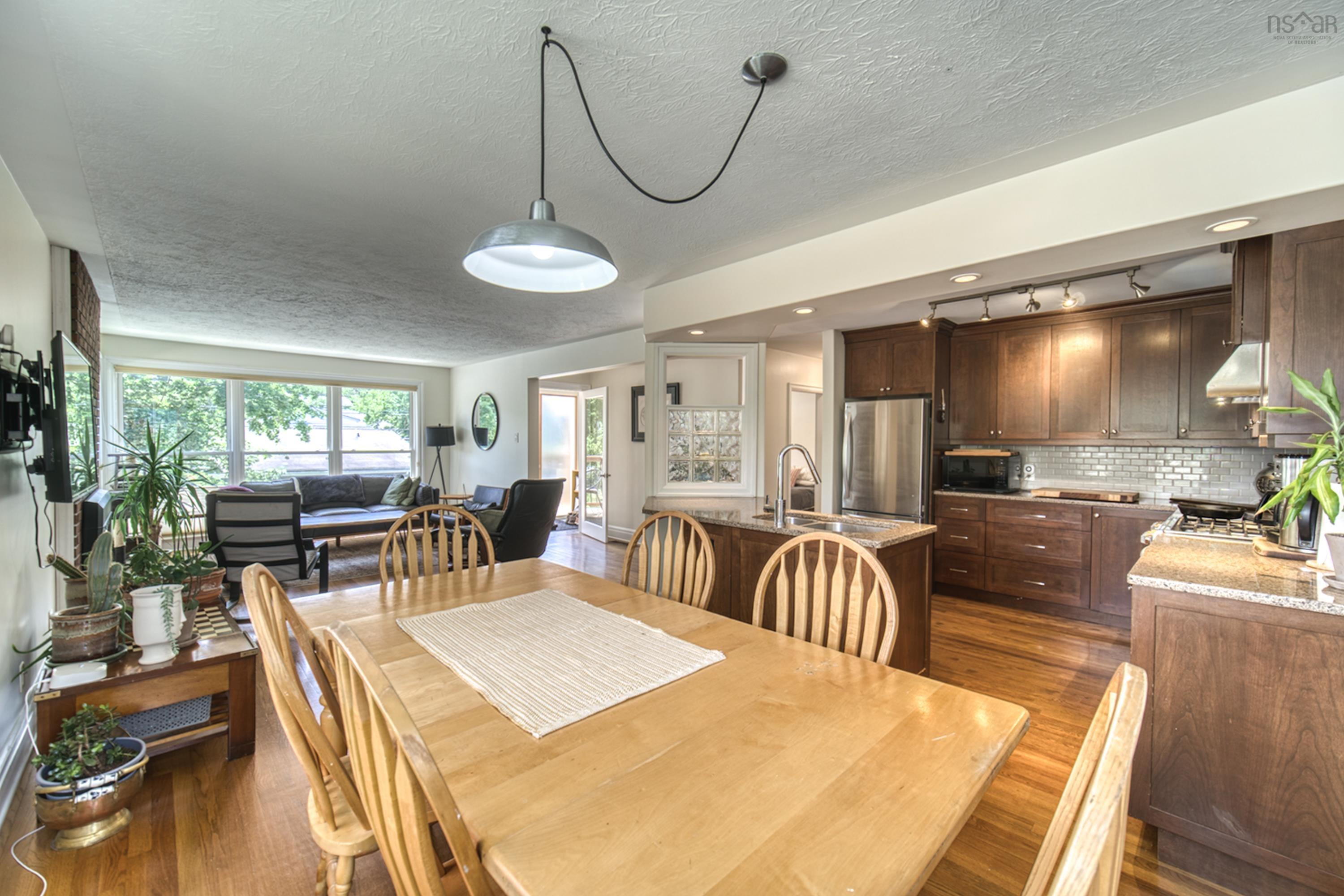 $779,500.00: 10 Clearview Crescent, Dartmouth