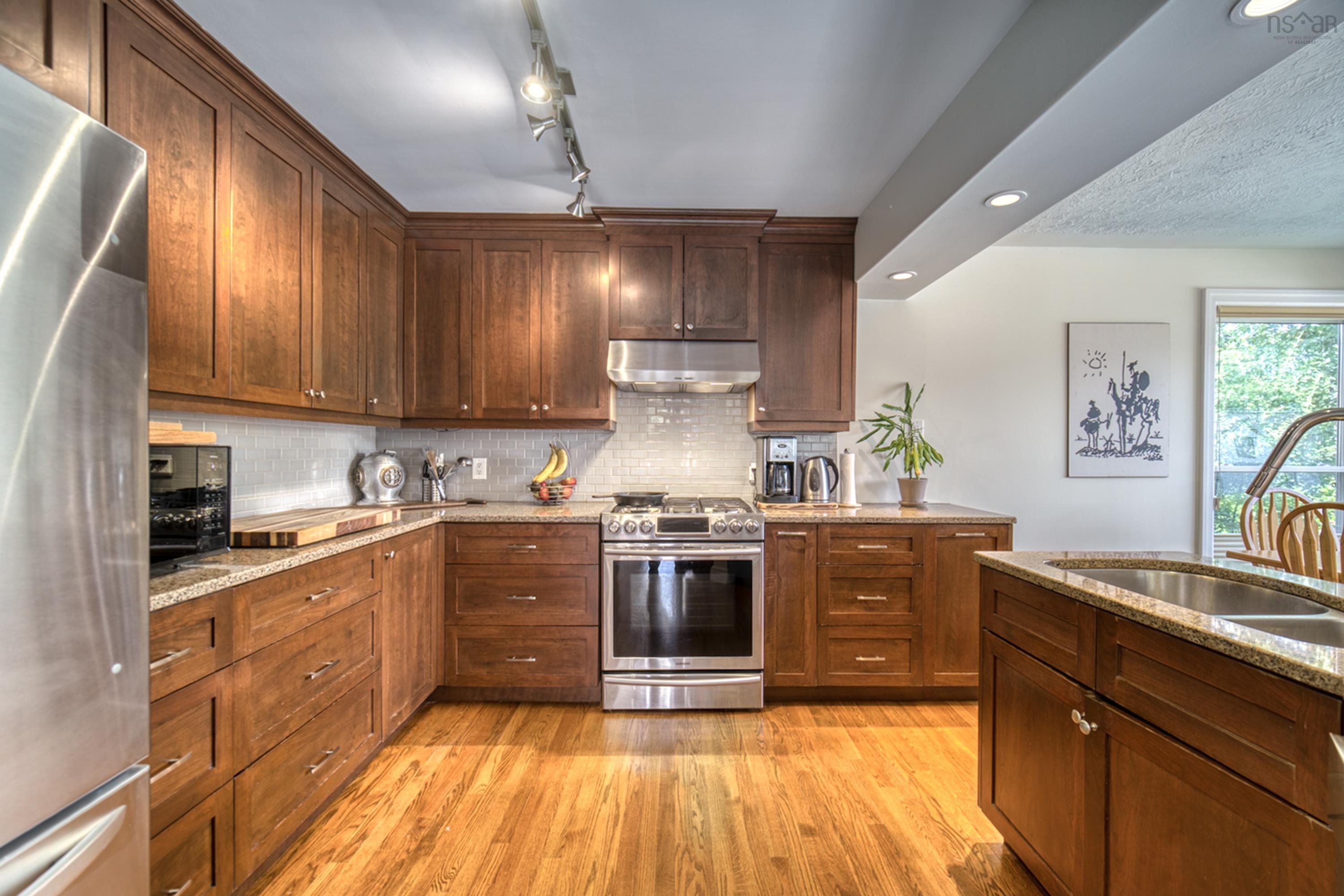 $779,500.00: 10 Clearview Crescent, Dartmouth