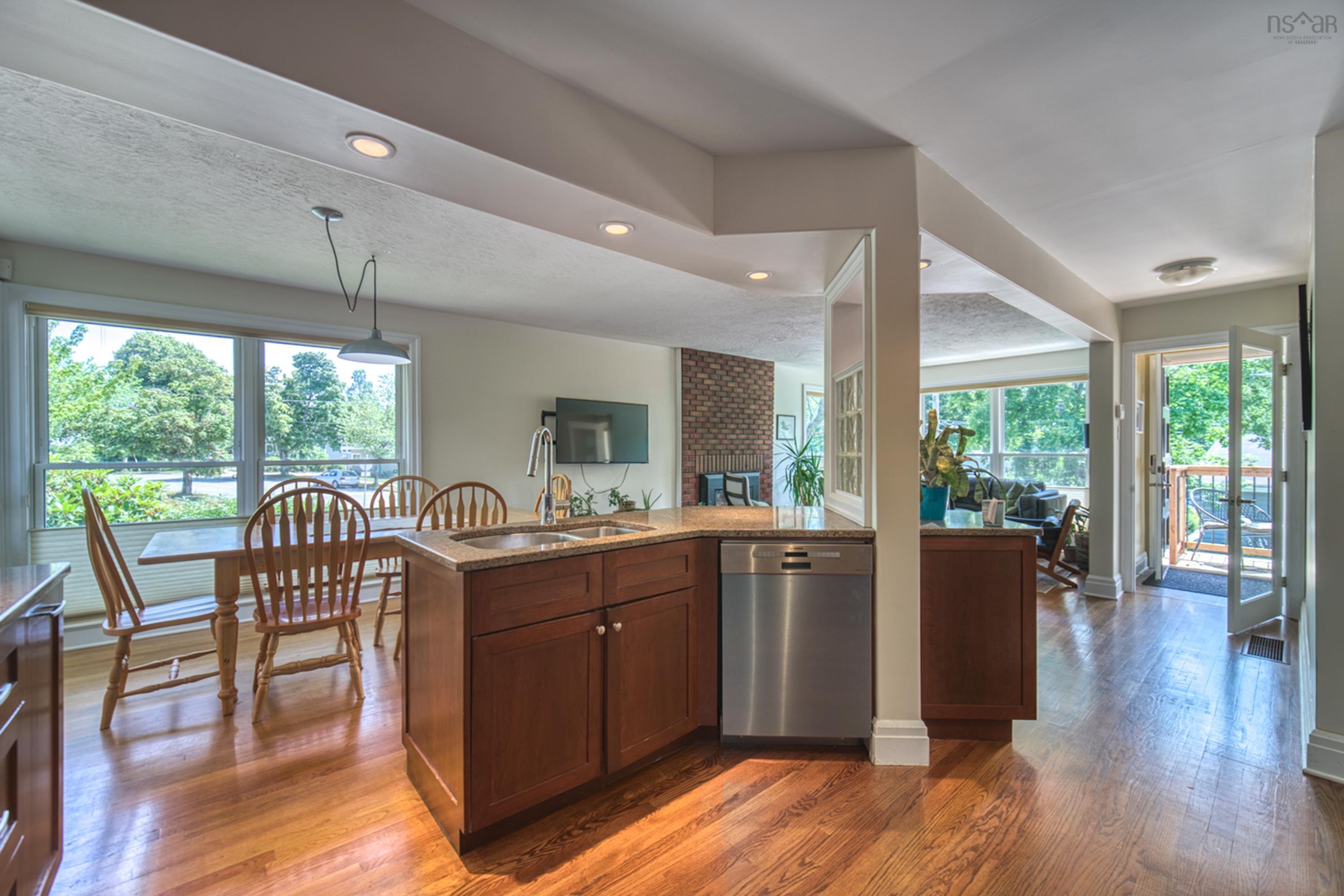 $779,500.00: 10 Clearview Crescent, Dartmouth