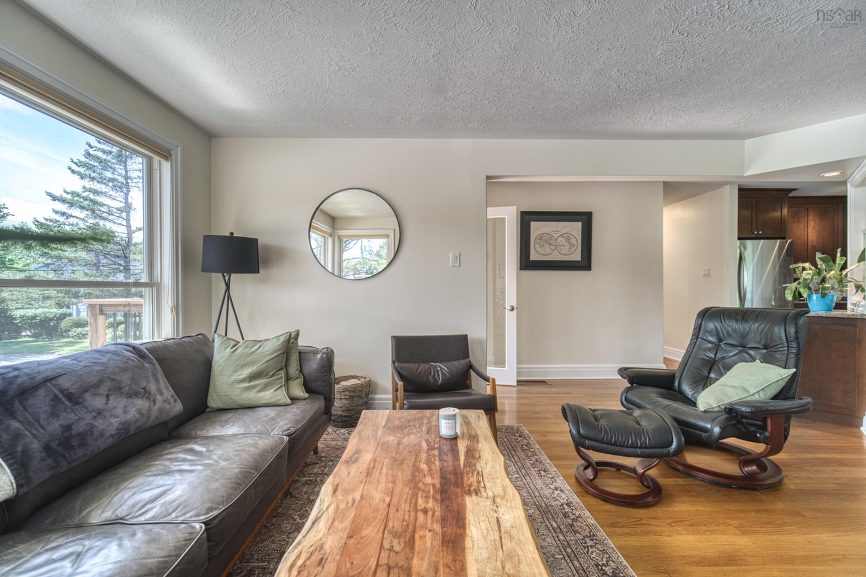 $779,500.00: 10 Clearview Crescent, Dartmouth