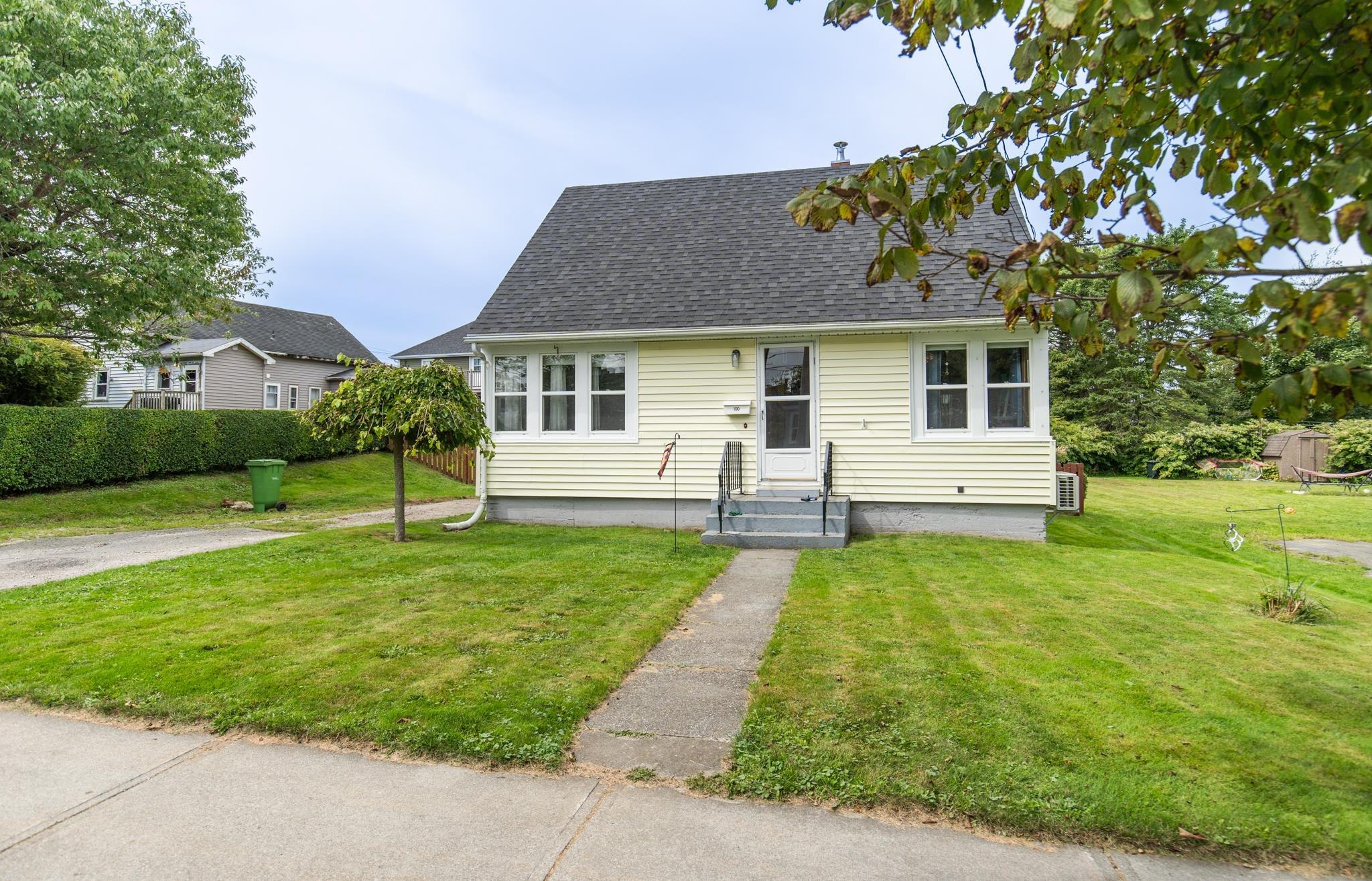 $239,900.00: 100 Brunswick Street, Yarmouth