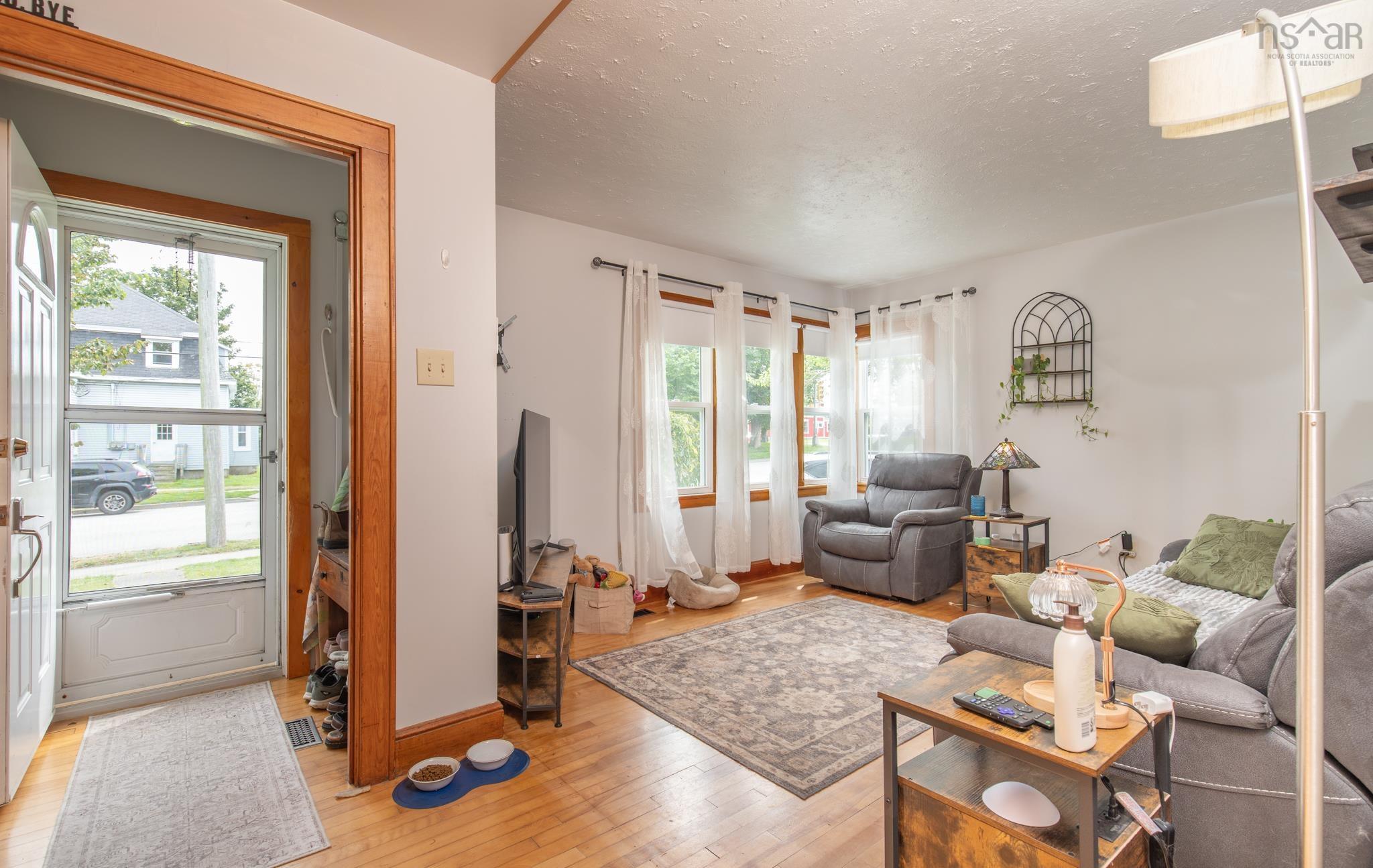 $239,900.00: 100 Brunswick Street, Yarmouth