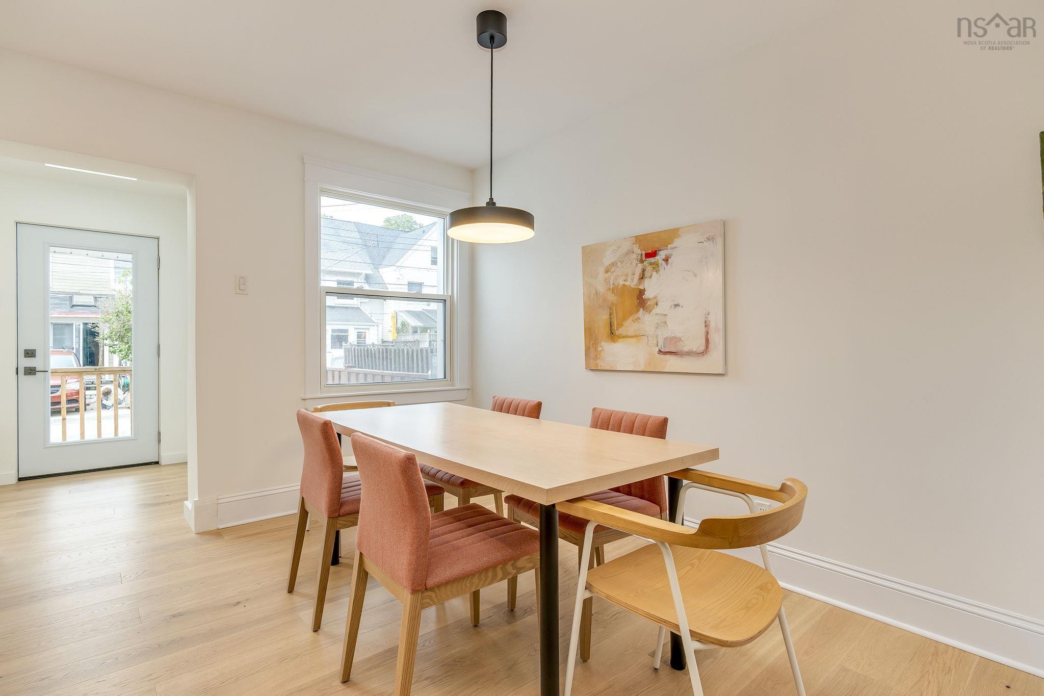 $739,900.00: 5547 Kane Place, Halifax