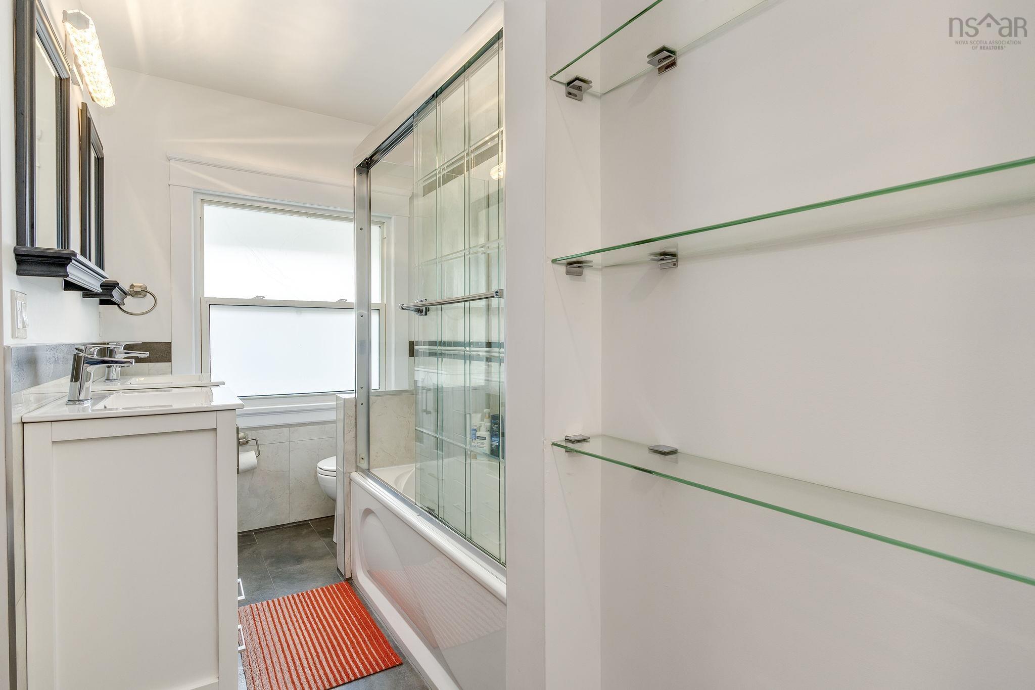 $739,900.00: 5547 Kane Place, Halifax
