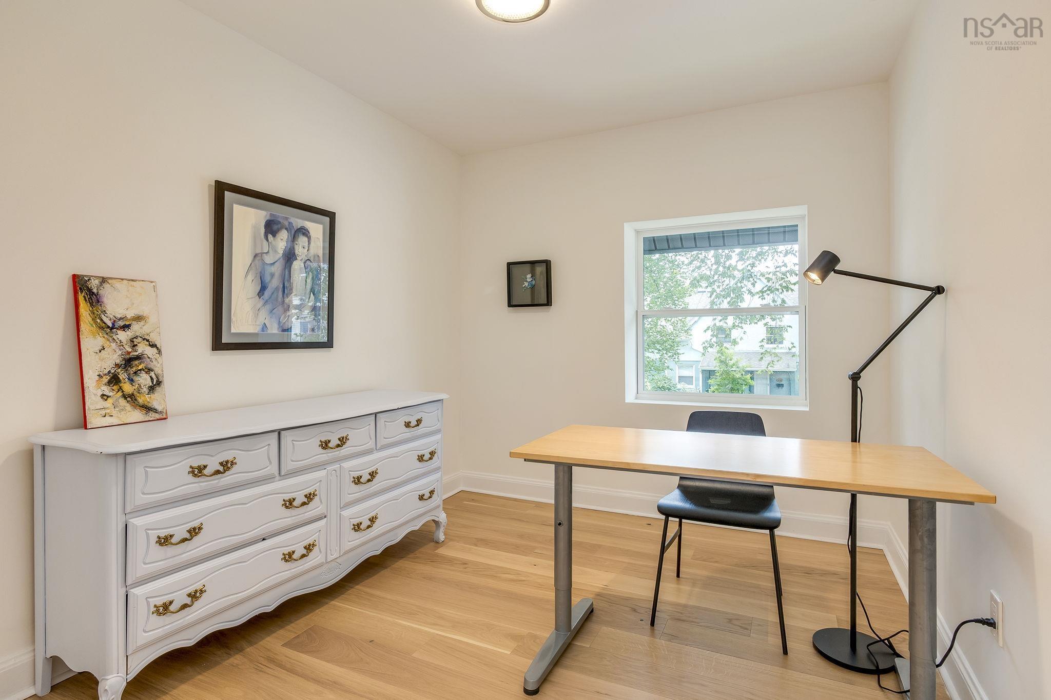$739,900.00: 5547 Kane Place, Halifax