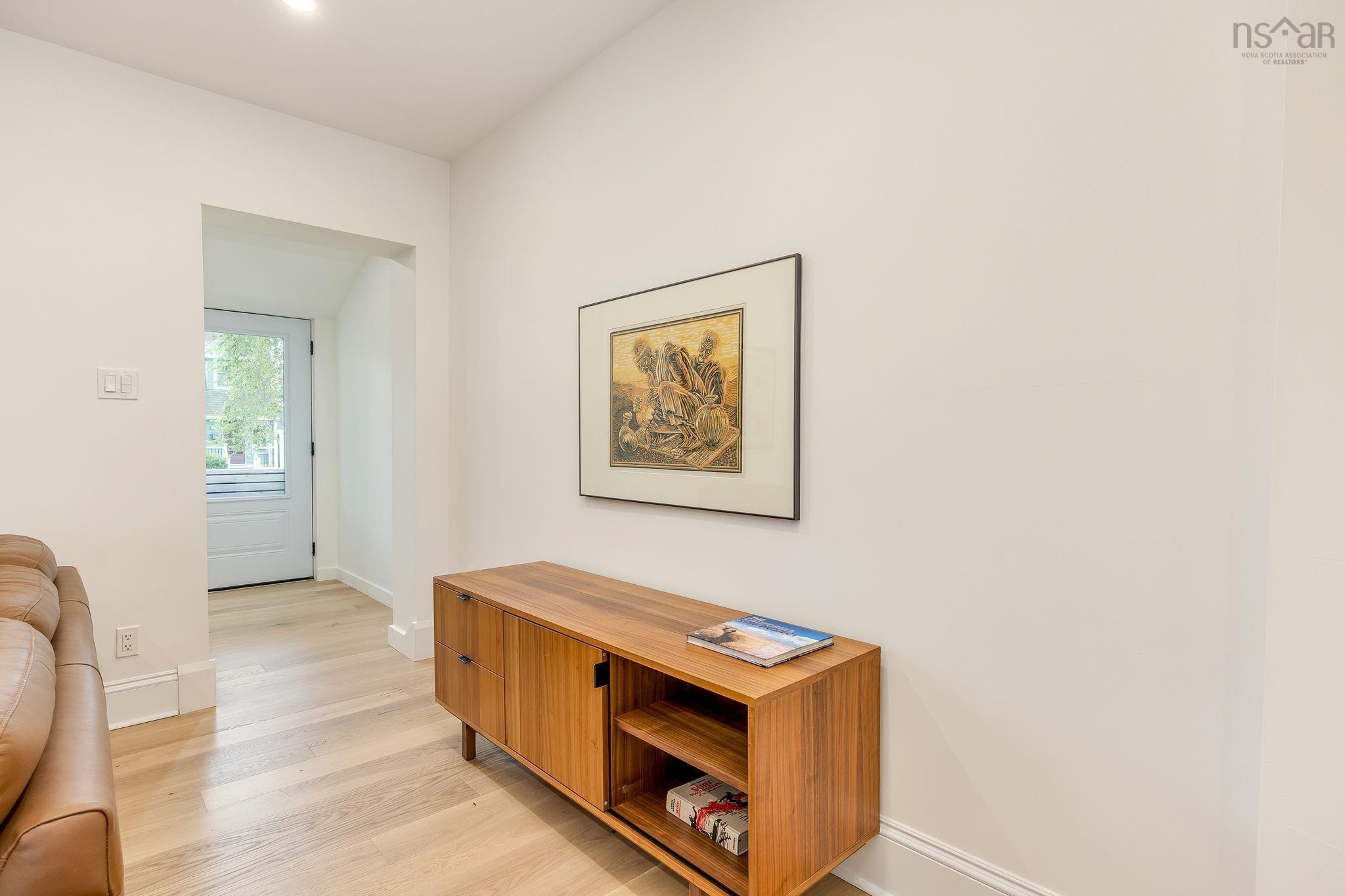 $739,900.00: 5547 Kane Place, Halifax