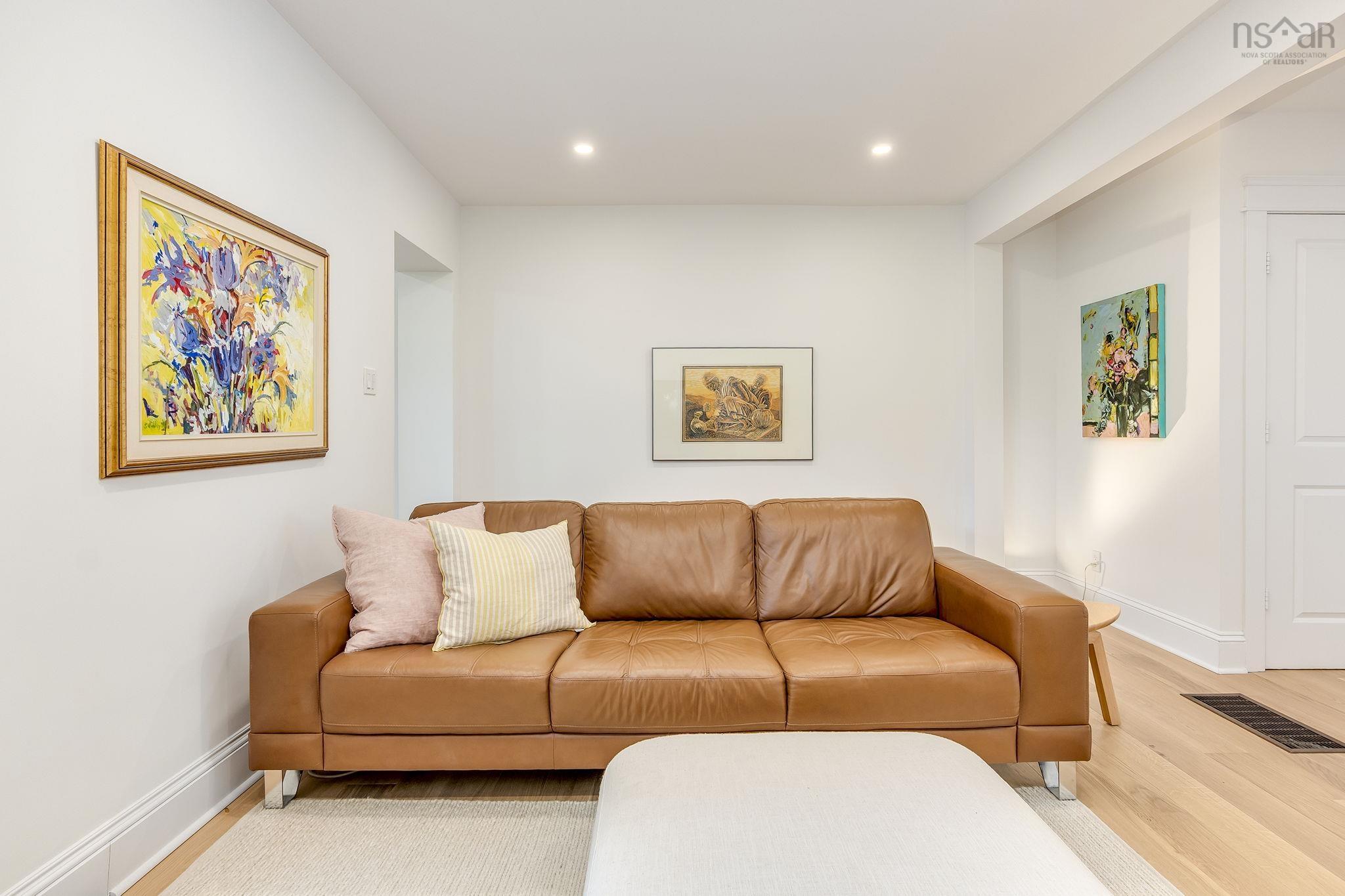 $739,900.00: 5547 Kane Place, Halifax