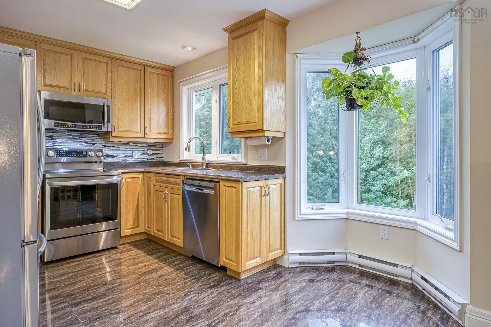 $769,900.00: 17 Glenn Drive, Lawrencetown