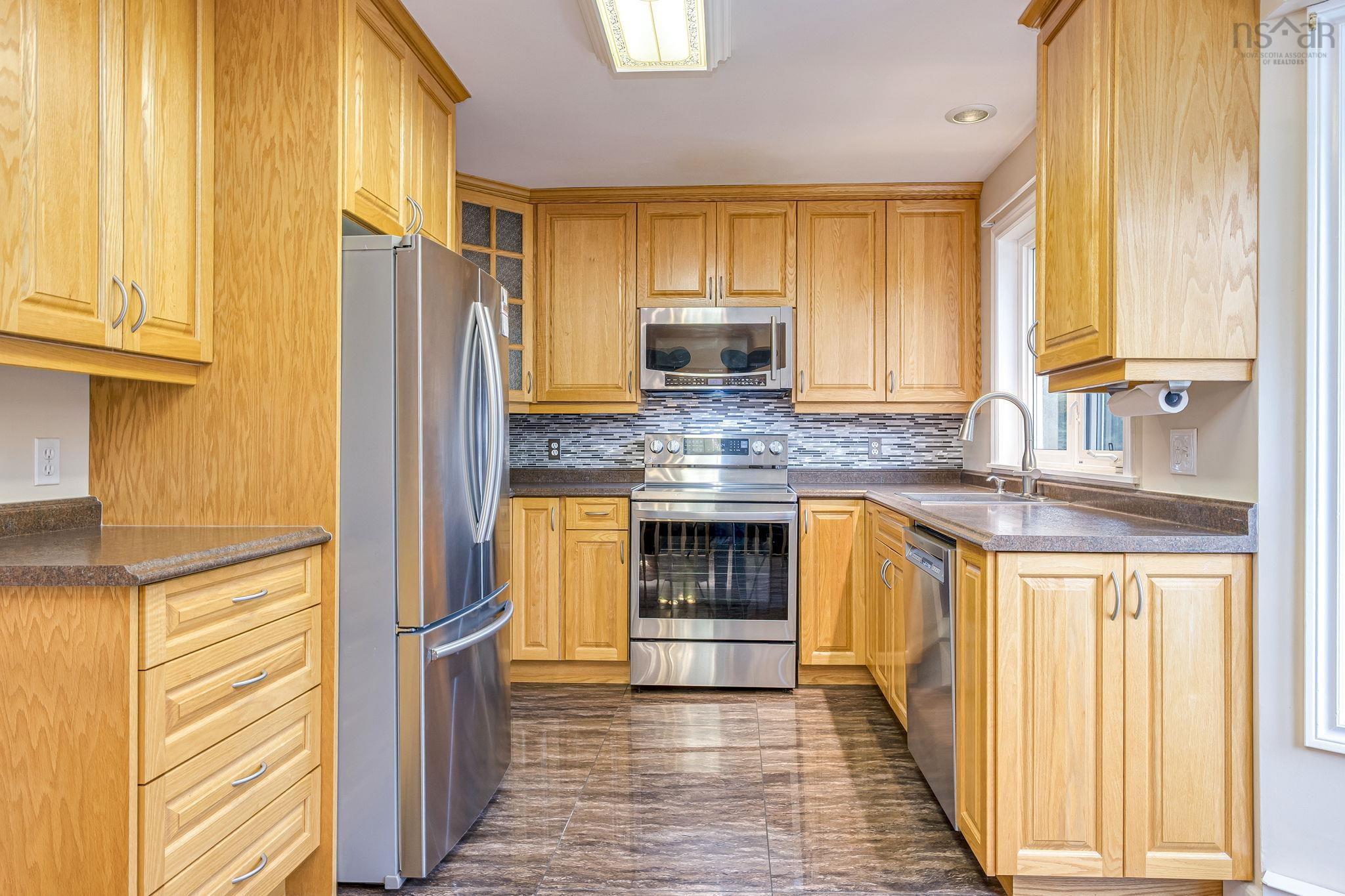 $769,900.00: 17 Glenn Drive, Lawrencetown