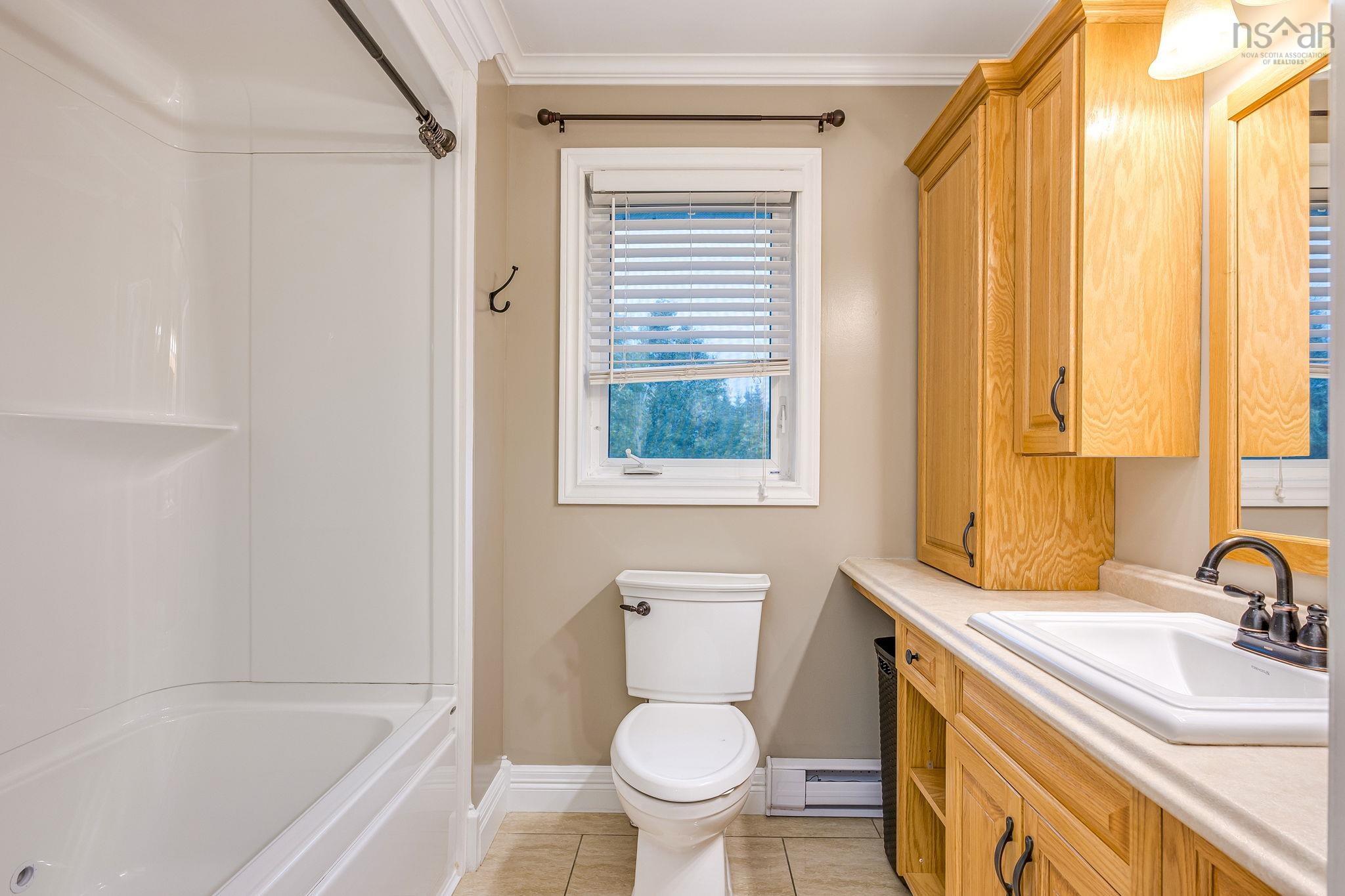 $769,900.00: 17 Glenn Drive, Lawrencetown