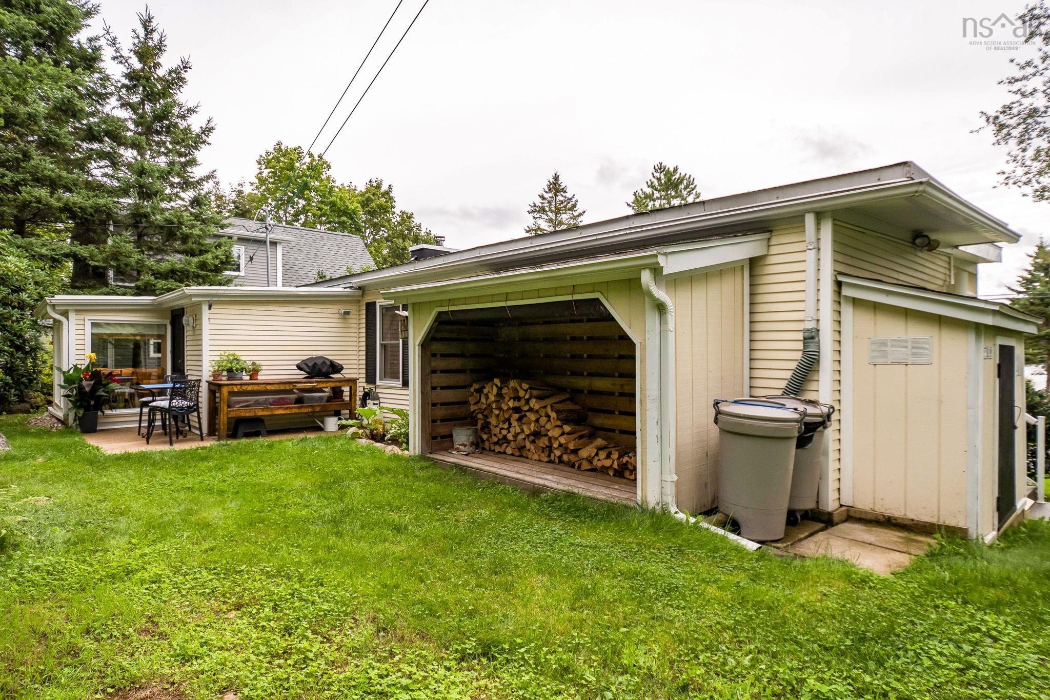 $985,000.00: 280 Whynachts Point Road, Tantallon