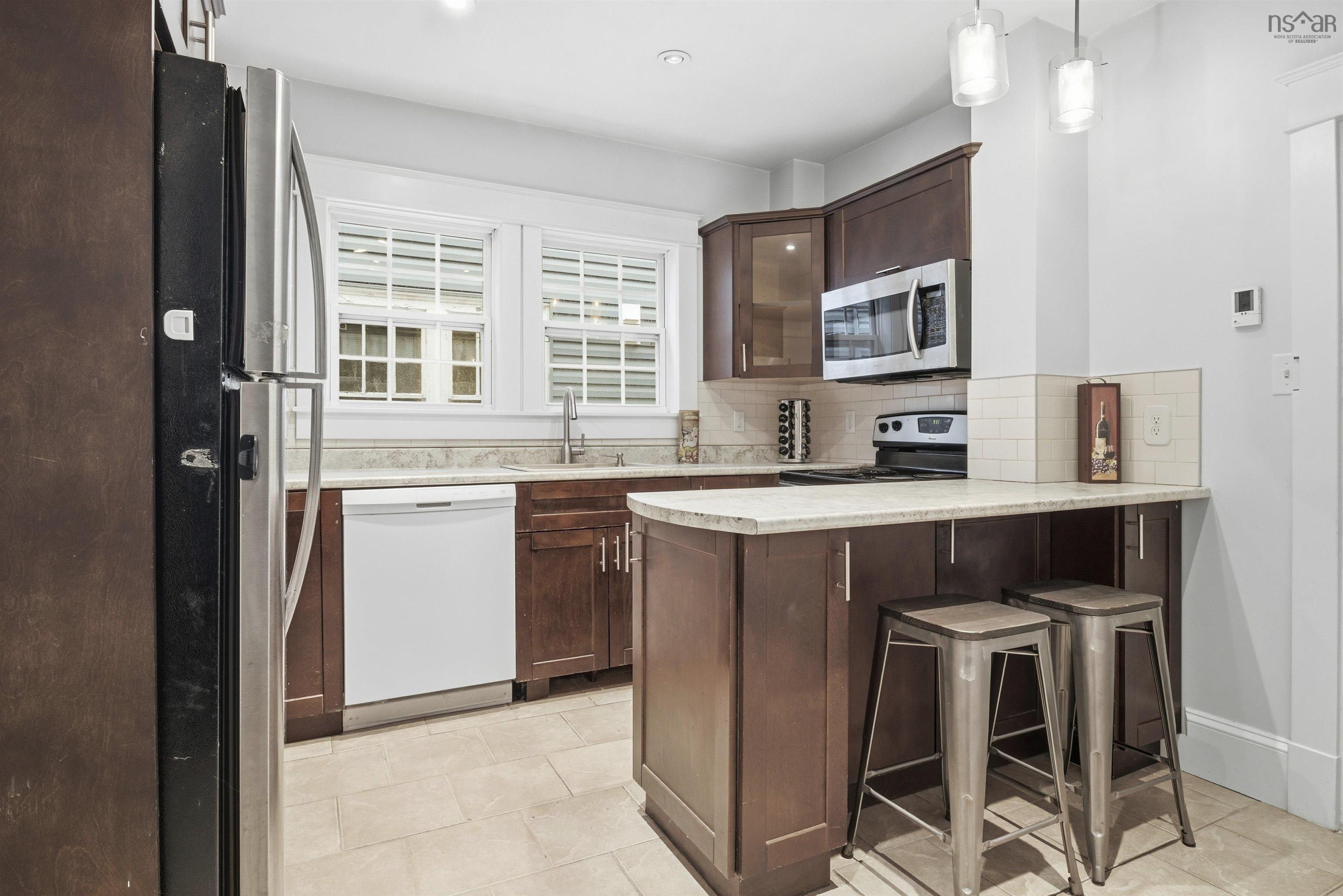 $825,000.00: 6229-6231 Allan Street, Halifax