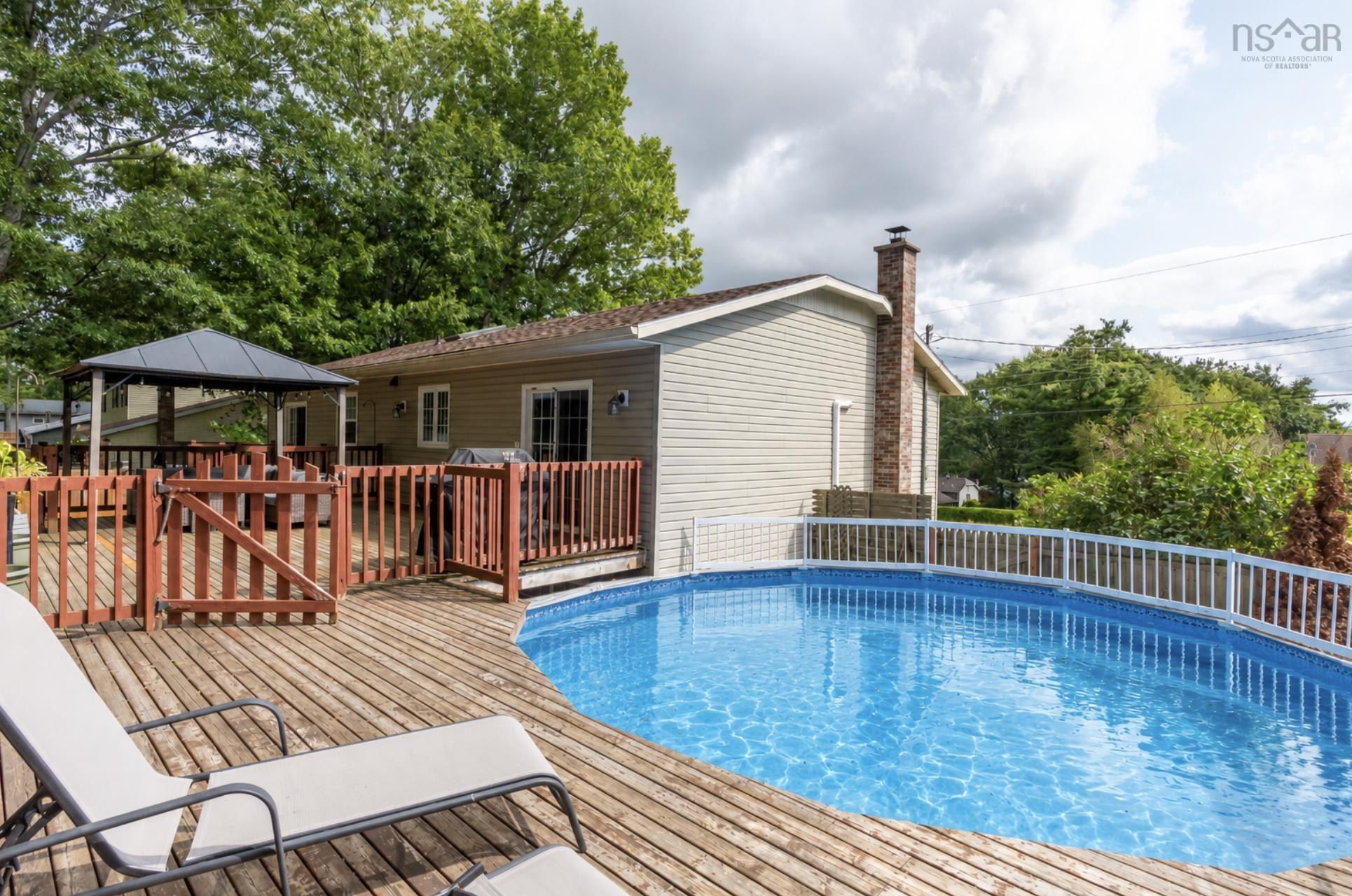 $469,900.00: 867 Julie Drive, Kingston