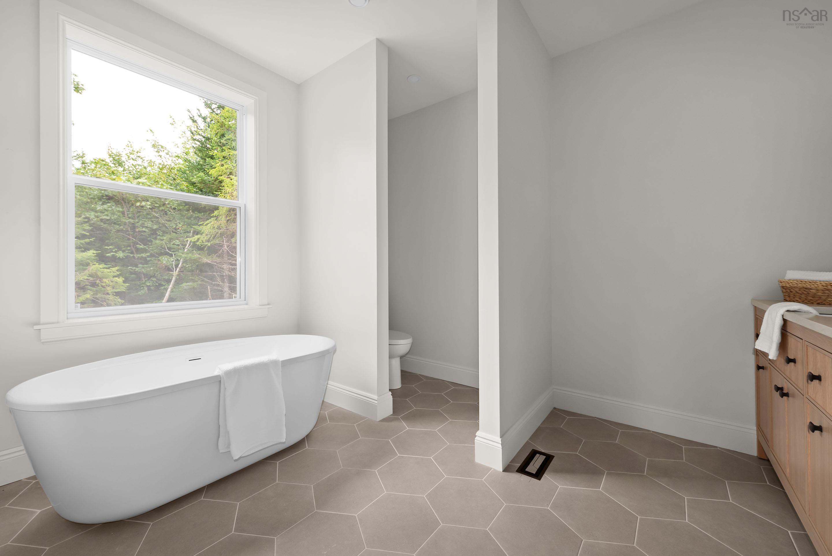 $2,199,900.00: 357 Canoe Crescent, Hammonds Plains