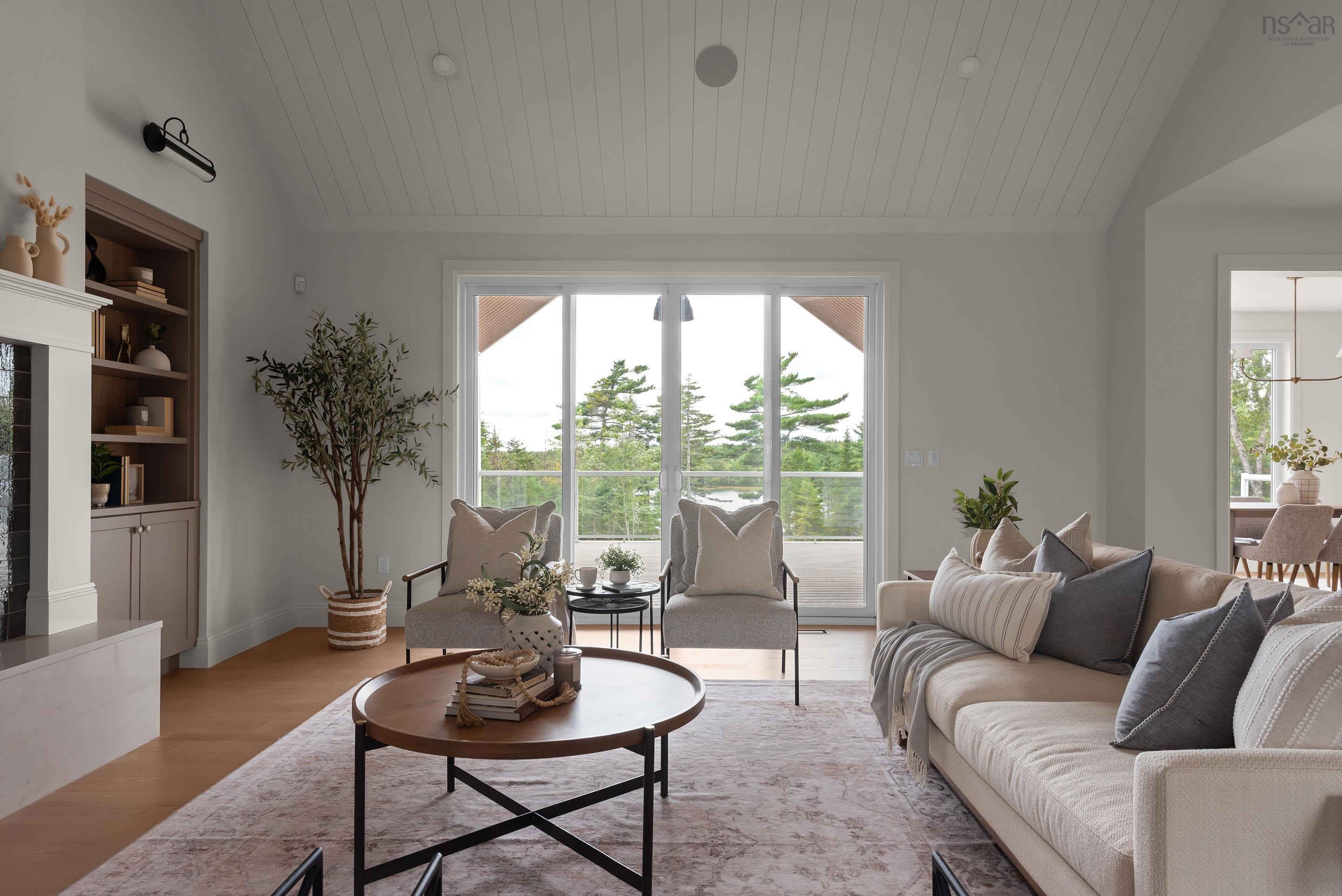 $2,199,900.00: 357 Canoe Crescent, Hammonds Plains