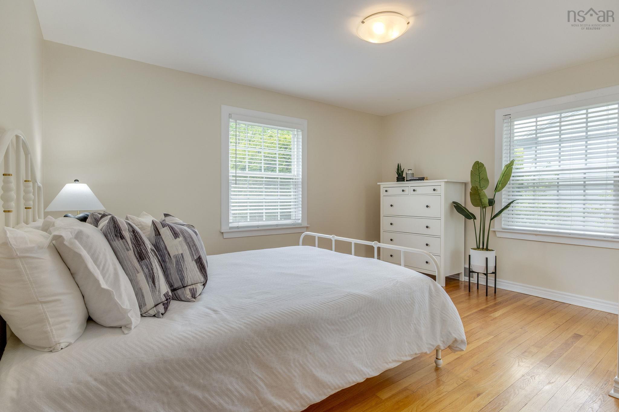 $1,700,000.00: 985 Beaufort Avenue, Halifax